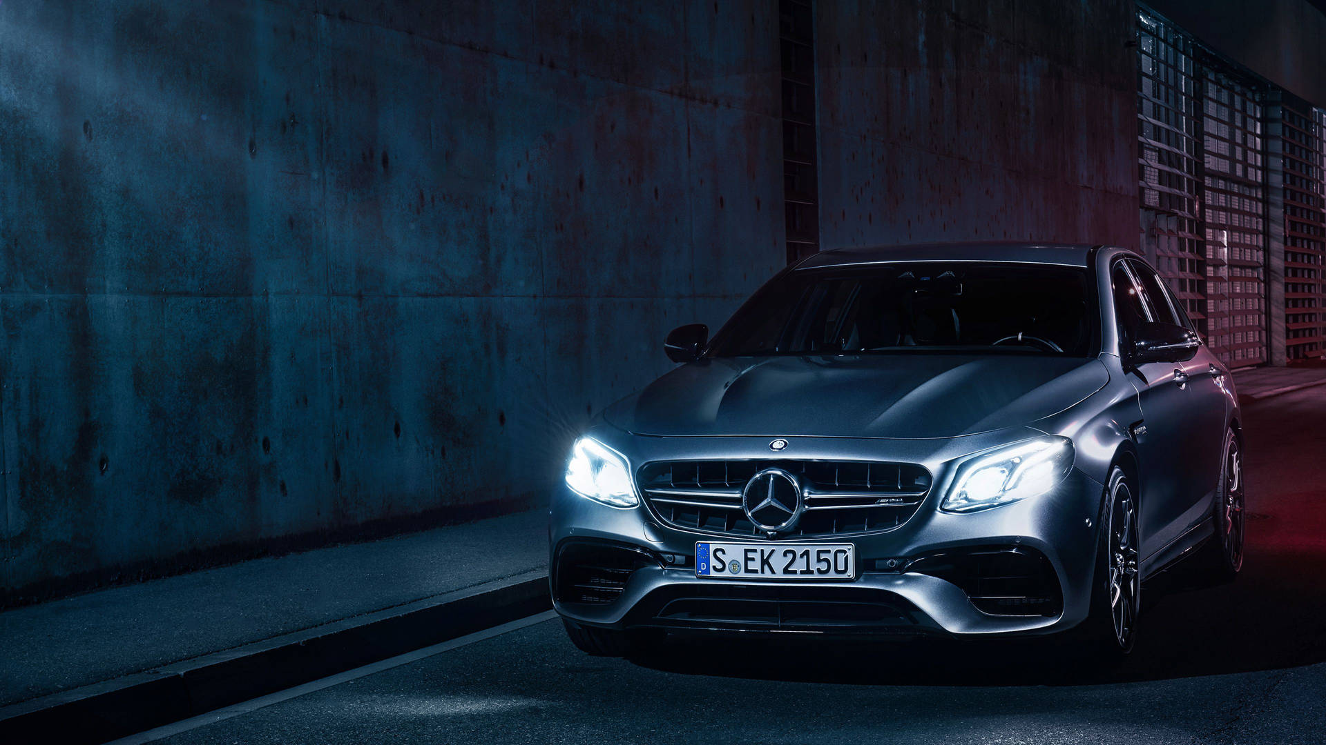 "luxurious And Sleek Mercedes Benz C300 In Motion" Wallpaper