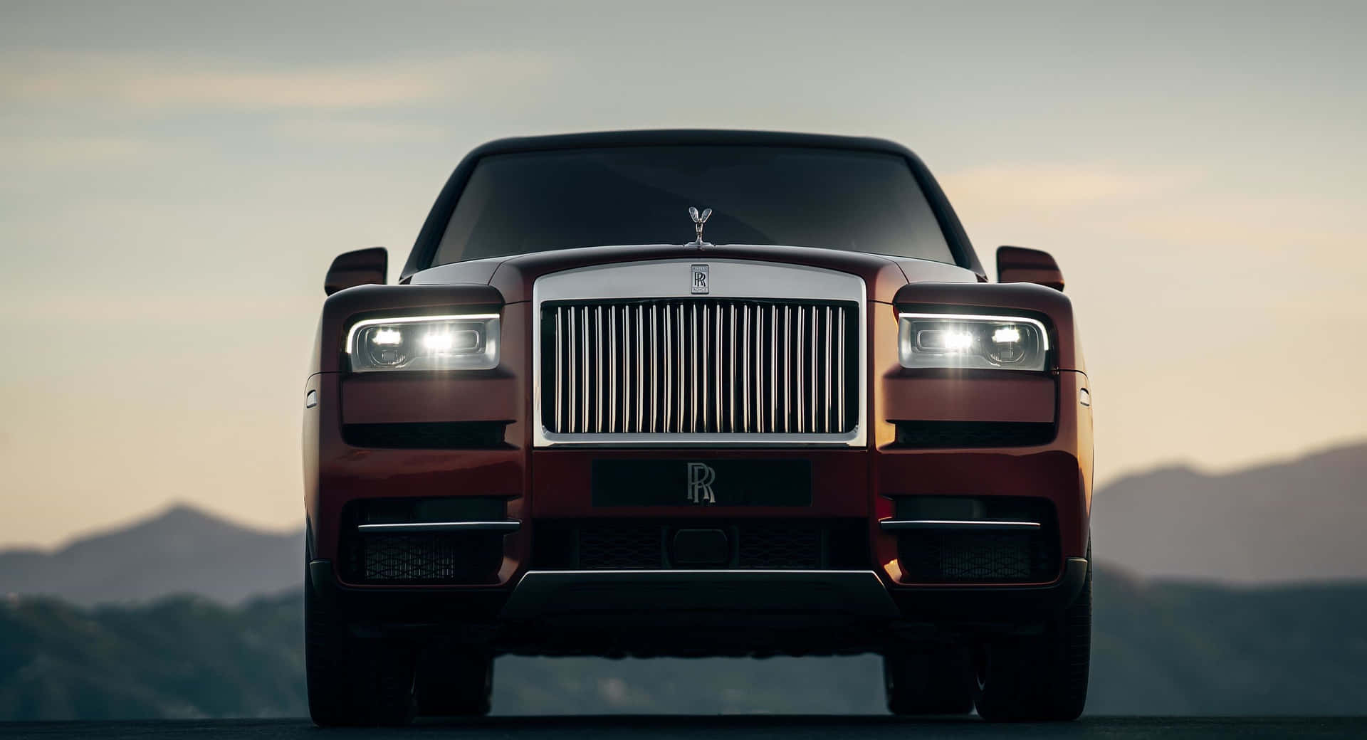 "luxury And Elegance Defined: Rolls Royce Cullinan" Wallpaper