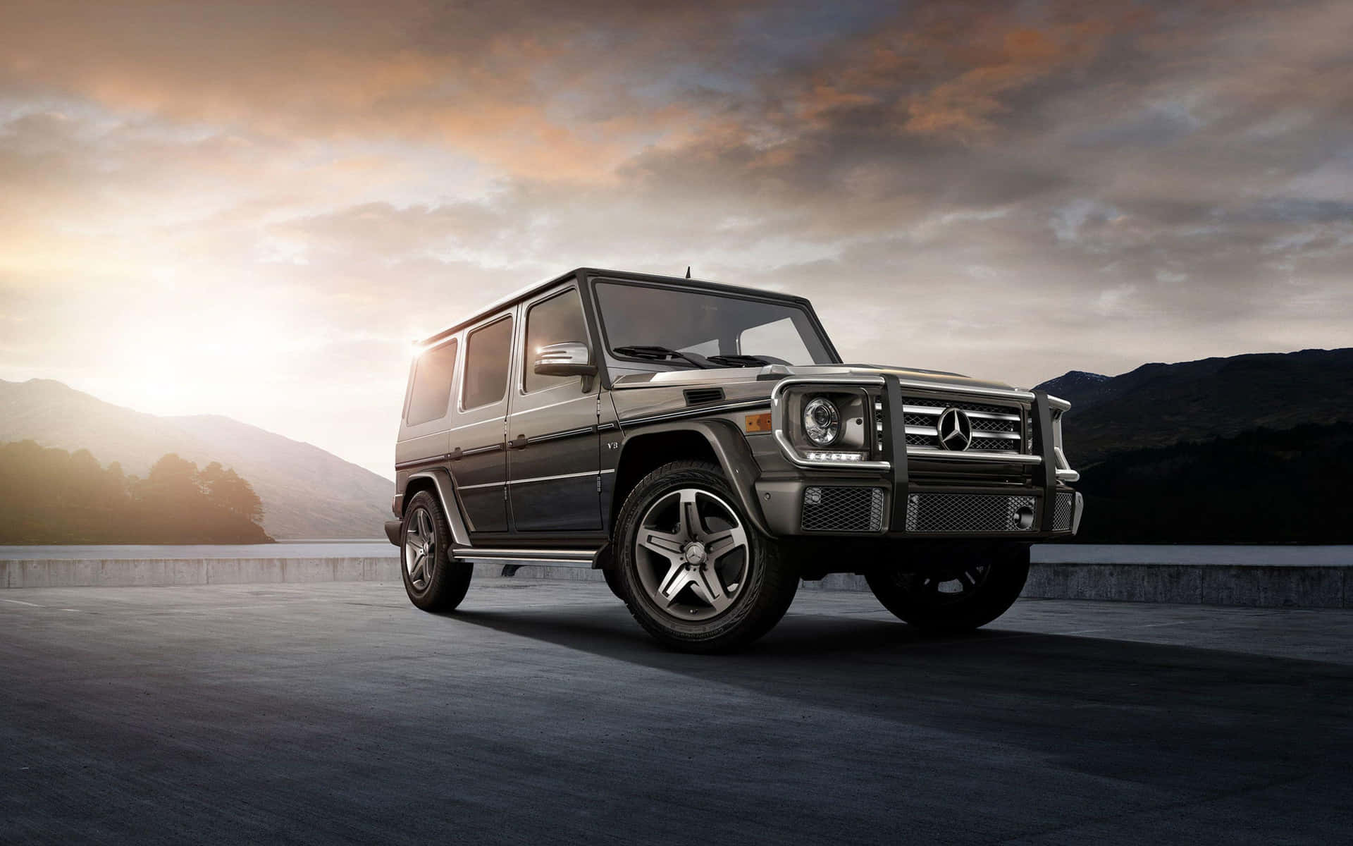 Luxury G Wagon Sunset Backdrop Wallpaper