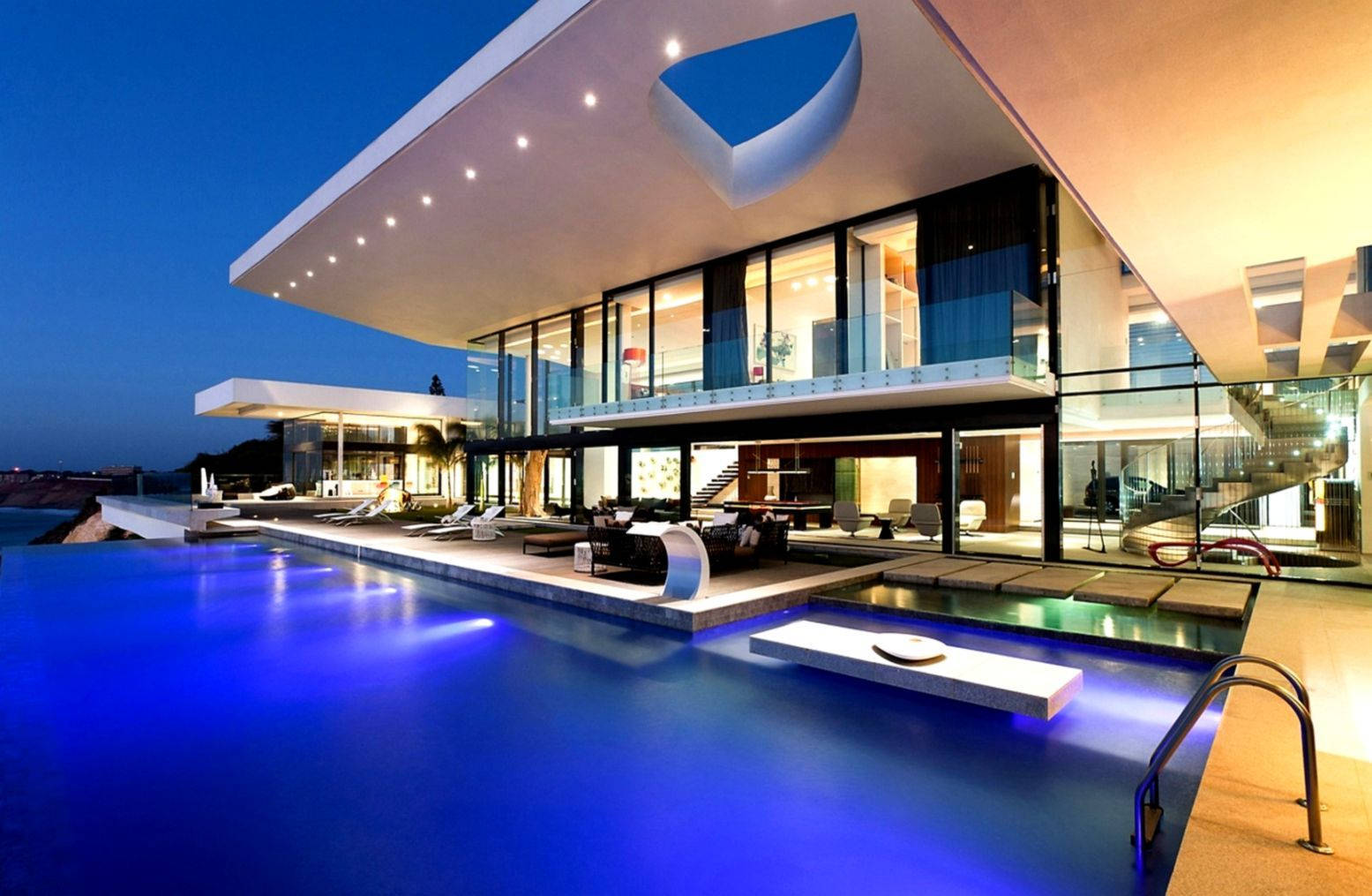 Luxury House Infinity Pool