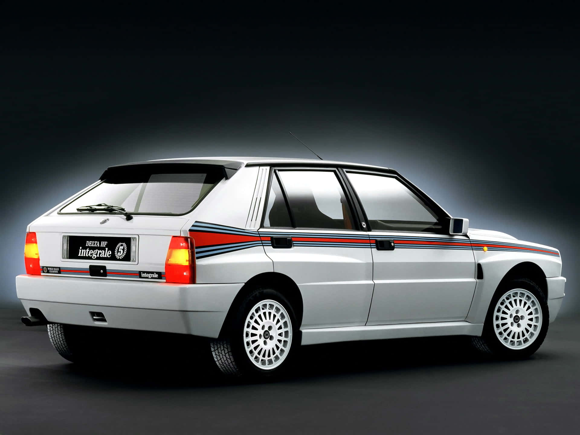 Luxury Performance - Lancia Delta In Motion Wallpaper