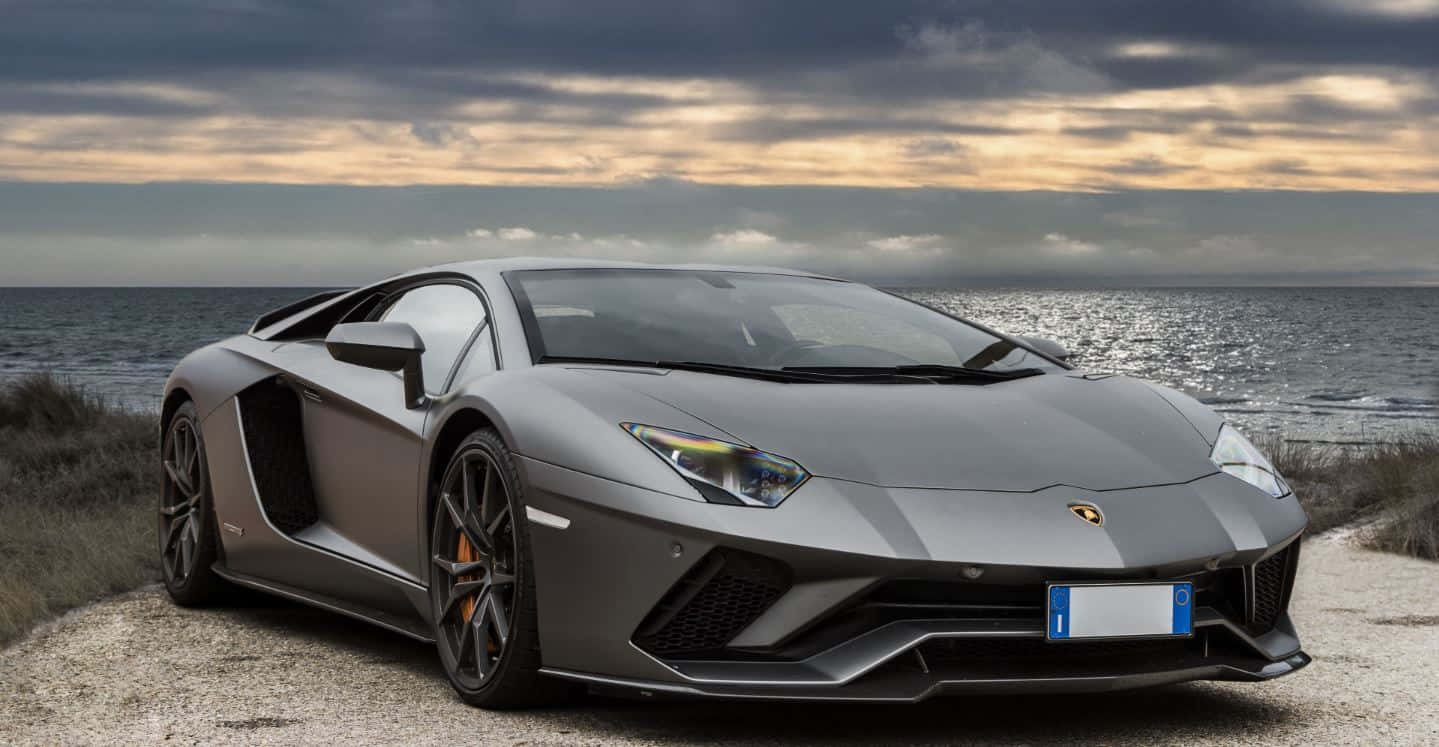 Luxury Unleashed: The Exquisite Lamborghini Aventador Wallpaper