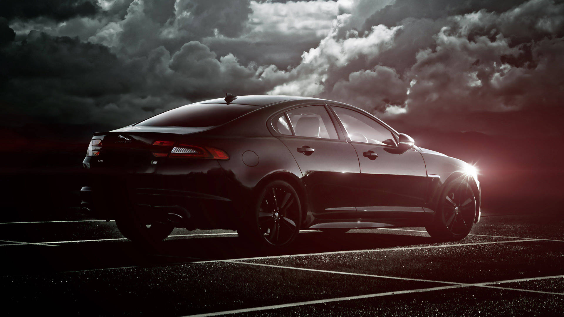 Luxury Unleashed: The Stunning Jaguar Car Wallpaper