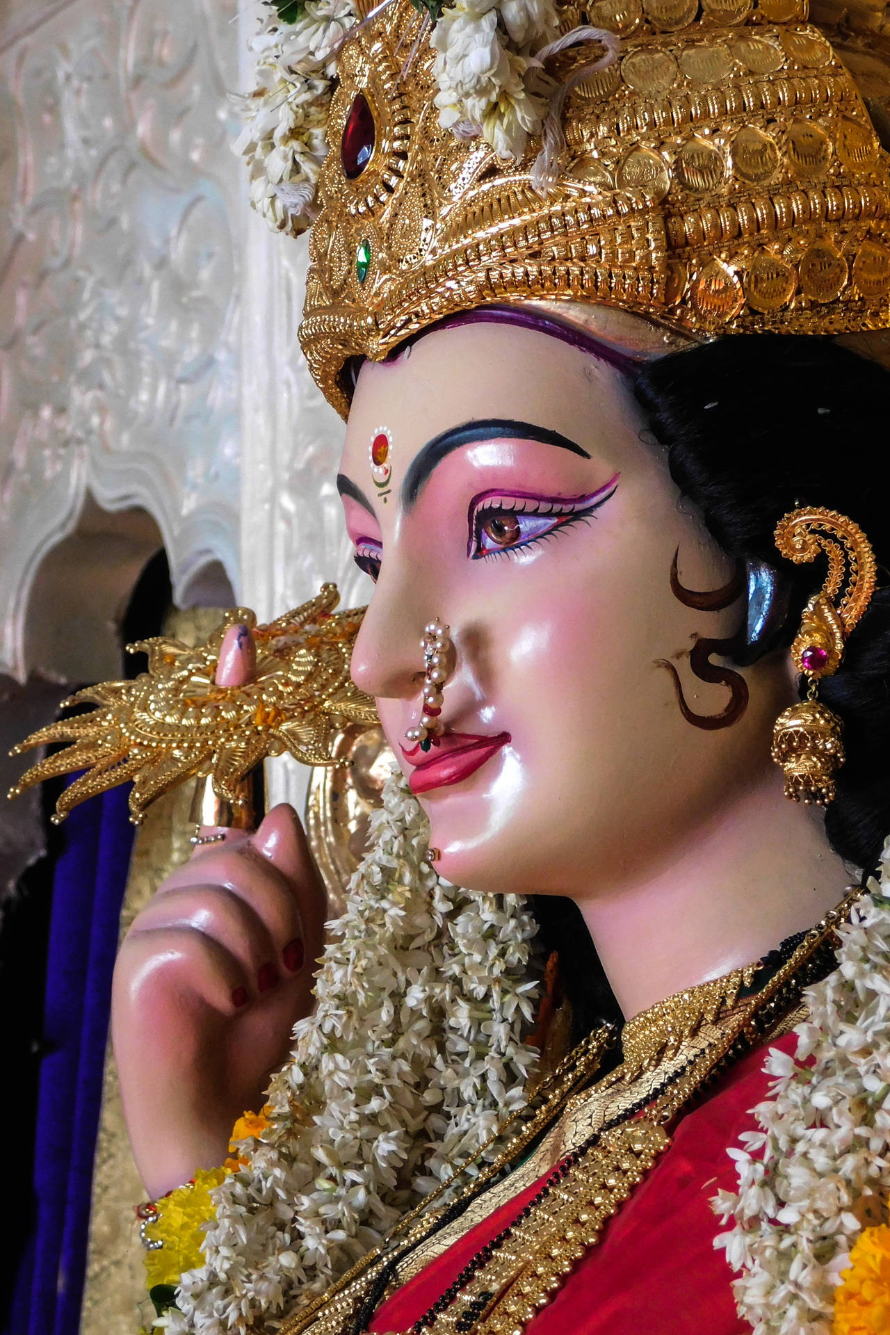Maa Durga With Golden Crown Wallpaper