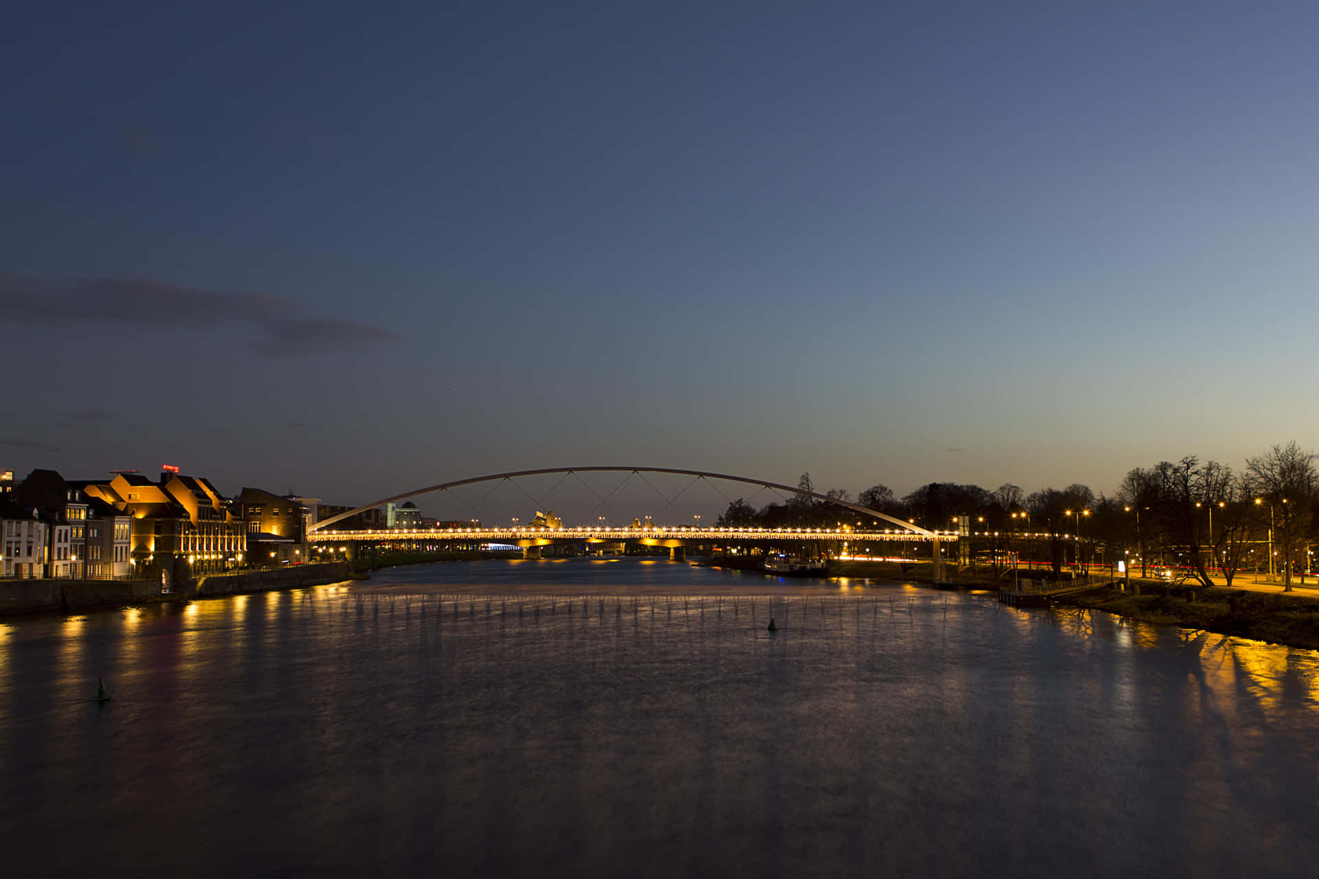 Maastricht River Meuse Twilight Wallpaper