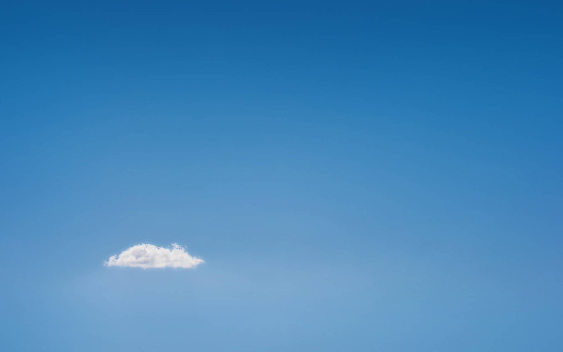 Macbookair Einsamer Wolken Wallpaper