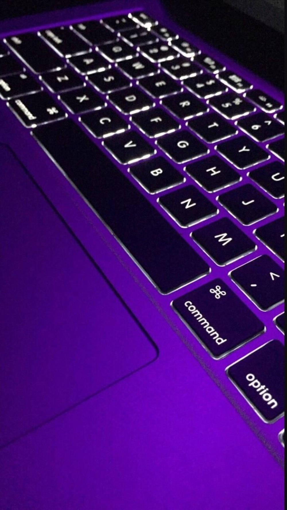 Macbook Black Light Keyboard Aesthetic Wallpaper