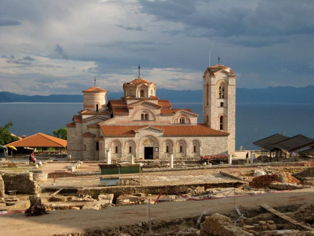 Macedonia Iglesia De San Pantaleón Background