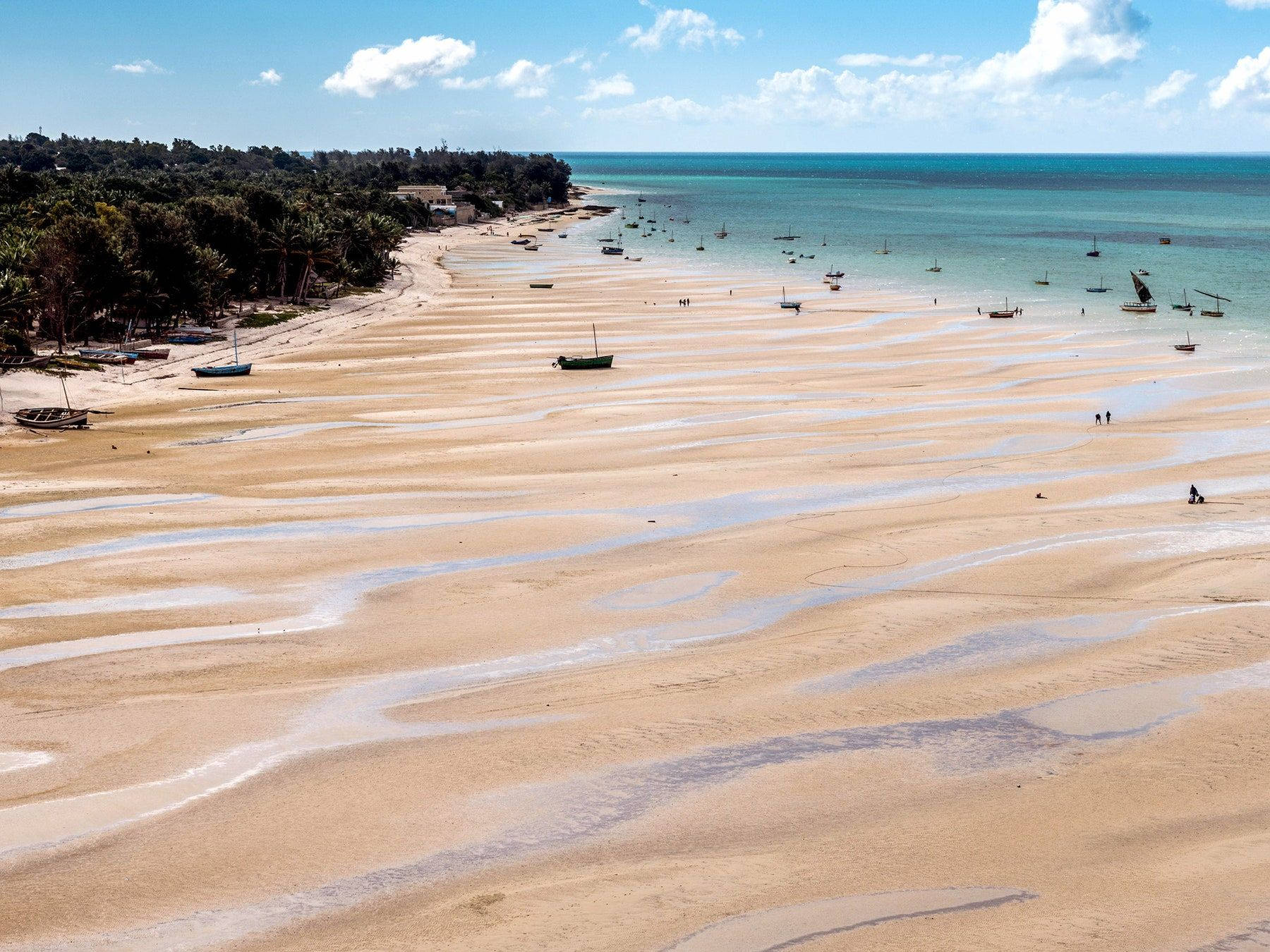 Playade Madagascar Durante La Marea Baja Fondo de pantalla