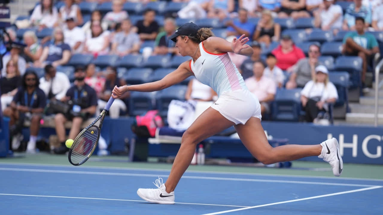 Madison Keys With One Foot Forward Wallpaper