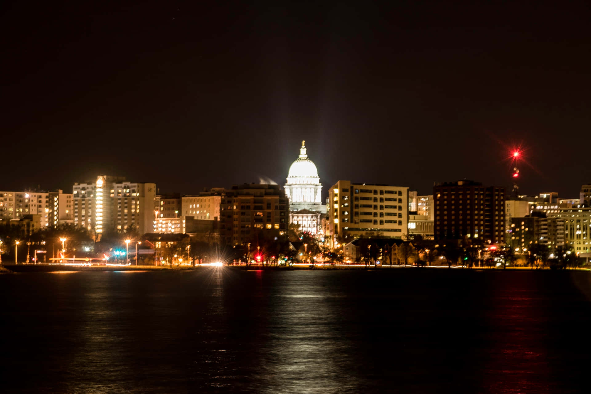 Madison Wisconsin Capitol Night Skyline Wallpaper