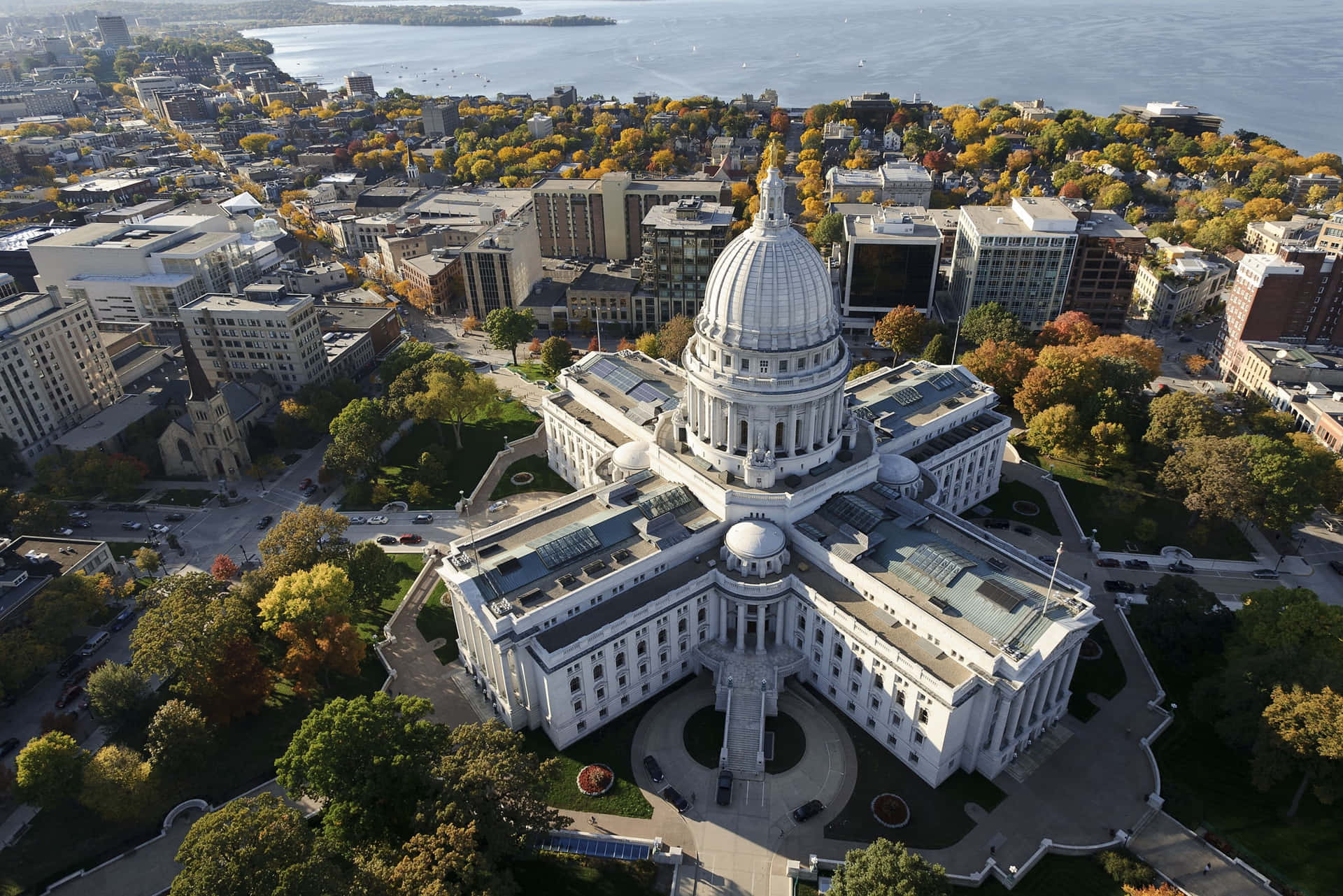 Madison Wisconsin State Capitol Aerial View Wallpaper