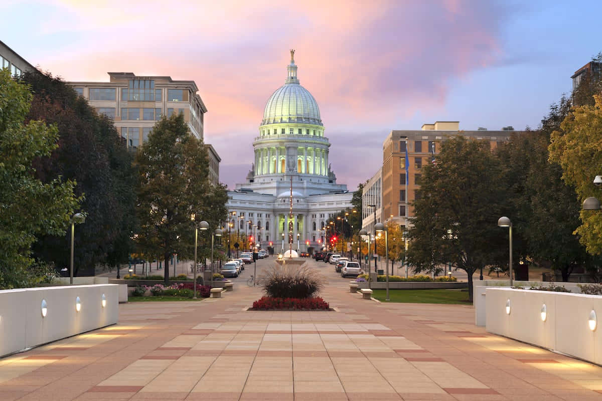 Madison Wisconsin State Capitol Dusk View Wallpaper
