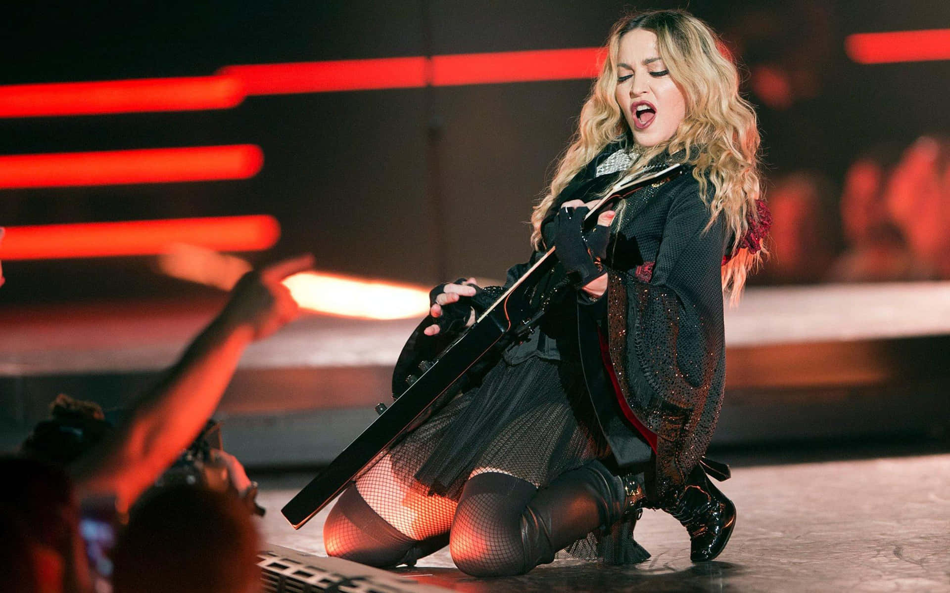 Madonnamit 60 - Die Legendäre Pop-ikone.