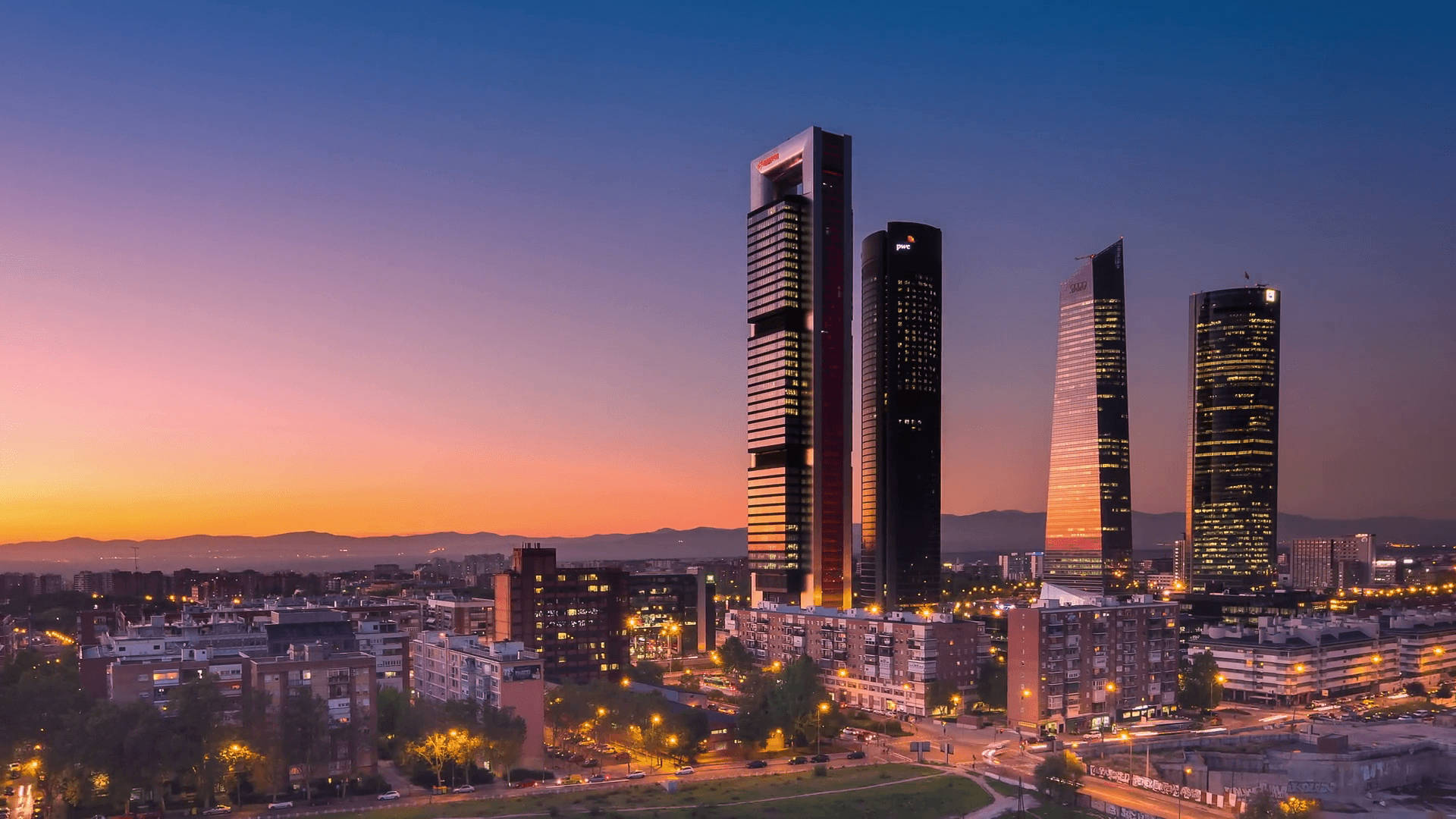 Madridespanha Cuatro Torres Pôr Do Sol Papel de Parede