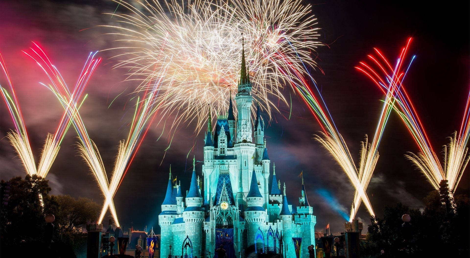 Magiske Kongerige om Natten Disney 4K Ultra bred Wallpaper