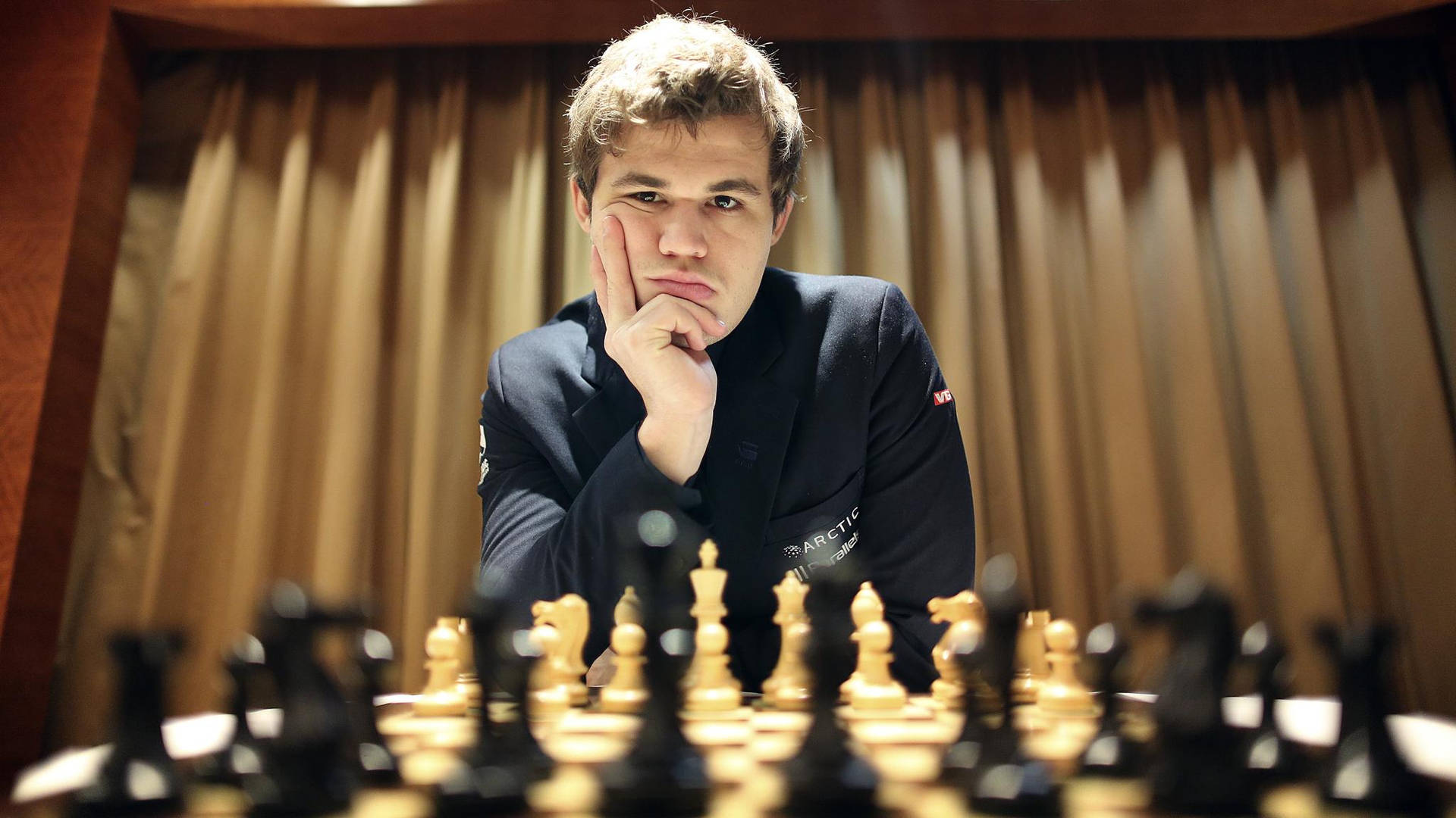 Scacchiera Magnus Carlsen Sfondo