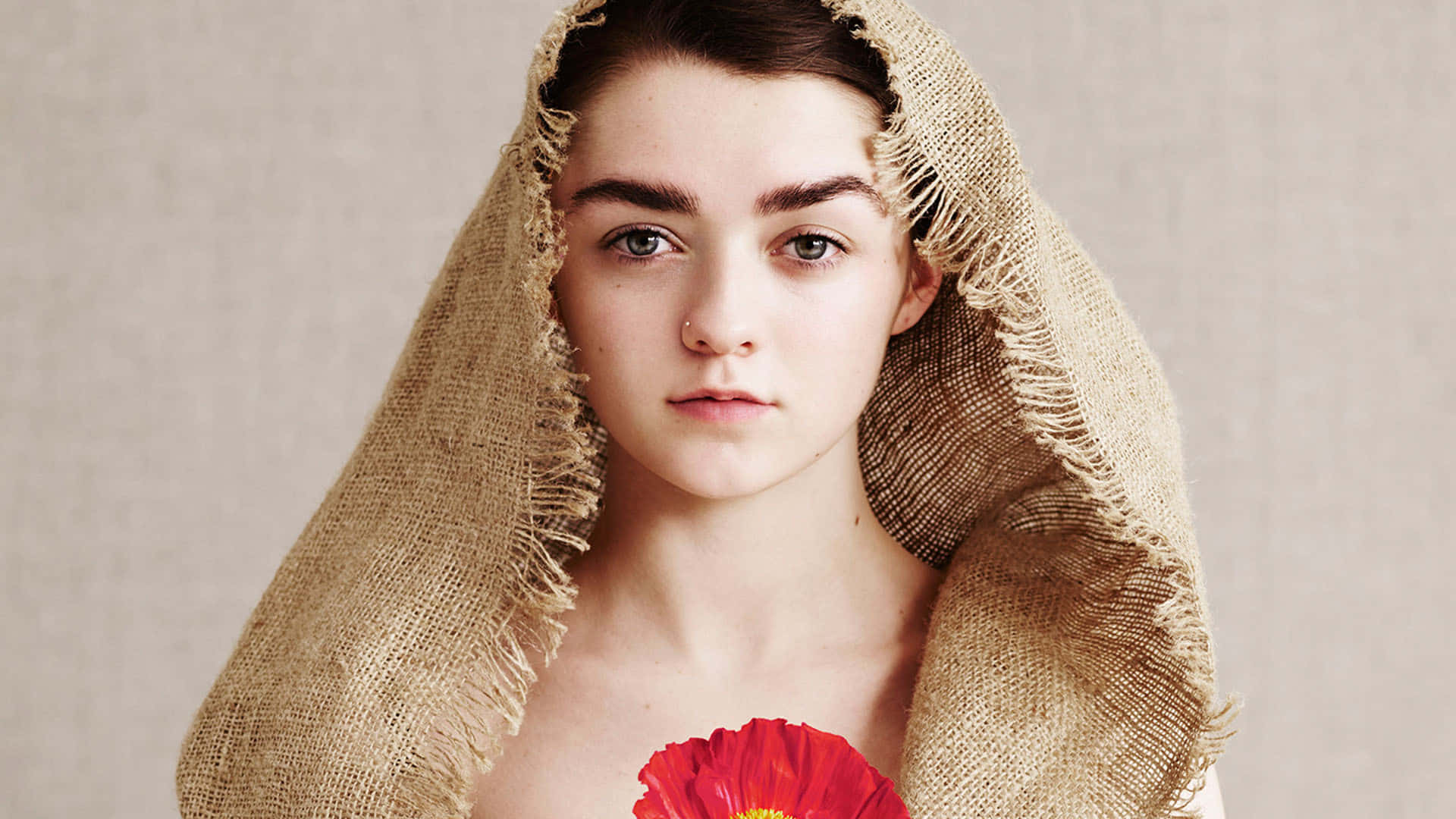 "maisie Williams - A Blend Of Strength And Elegance" Wallpaper