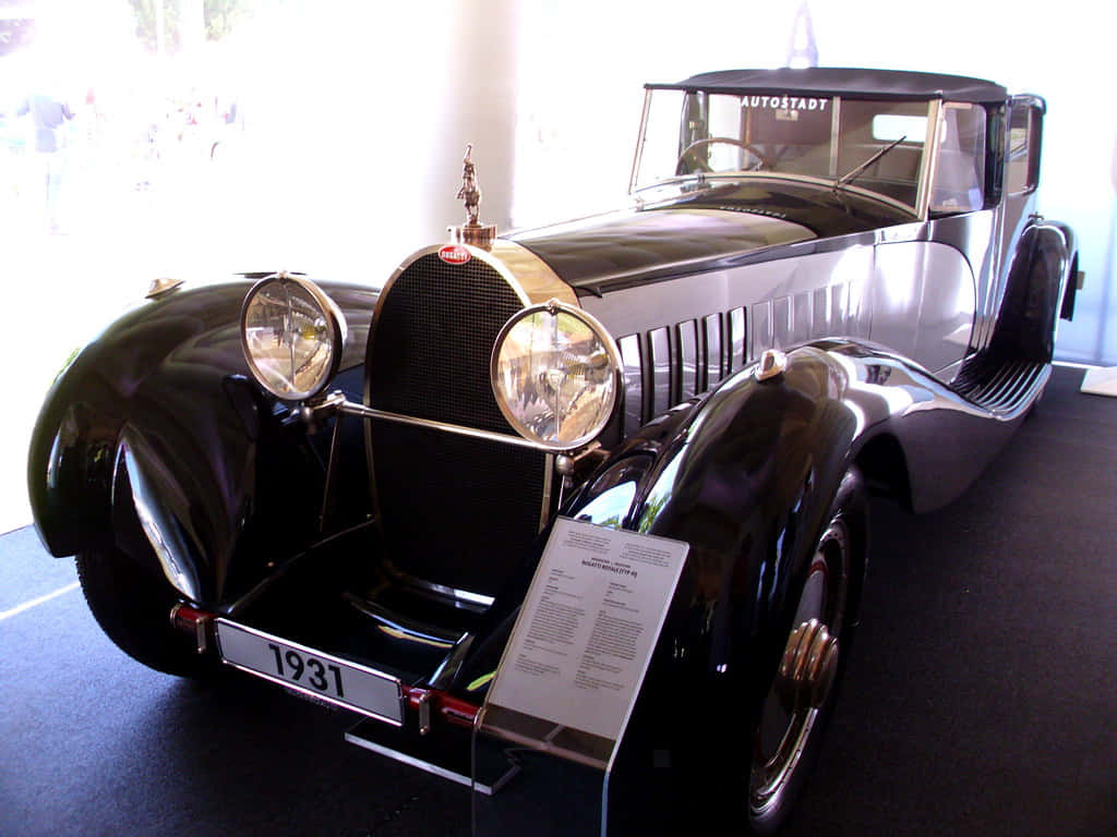 Majestueuze Bugatti Type 41 Royale In Prachtige Staat Achtergrond