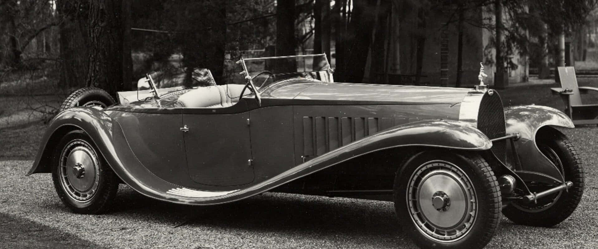 Majestetisk Bugatti Type 41 Royale På Utstilling Bakgrunnsbildet