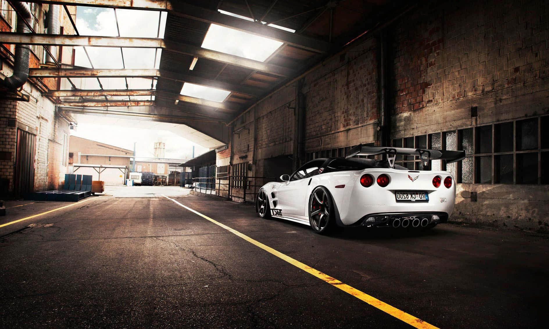 Majestic Chevrolet Corvette C6 On Scenic Route Wallpaper