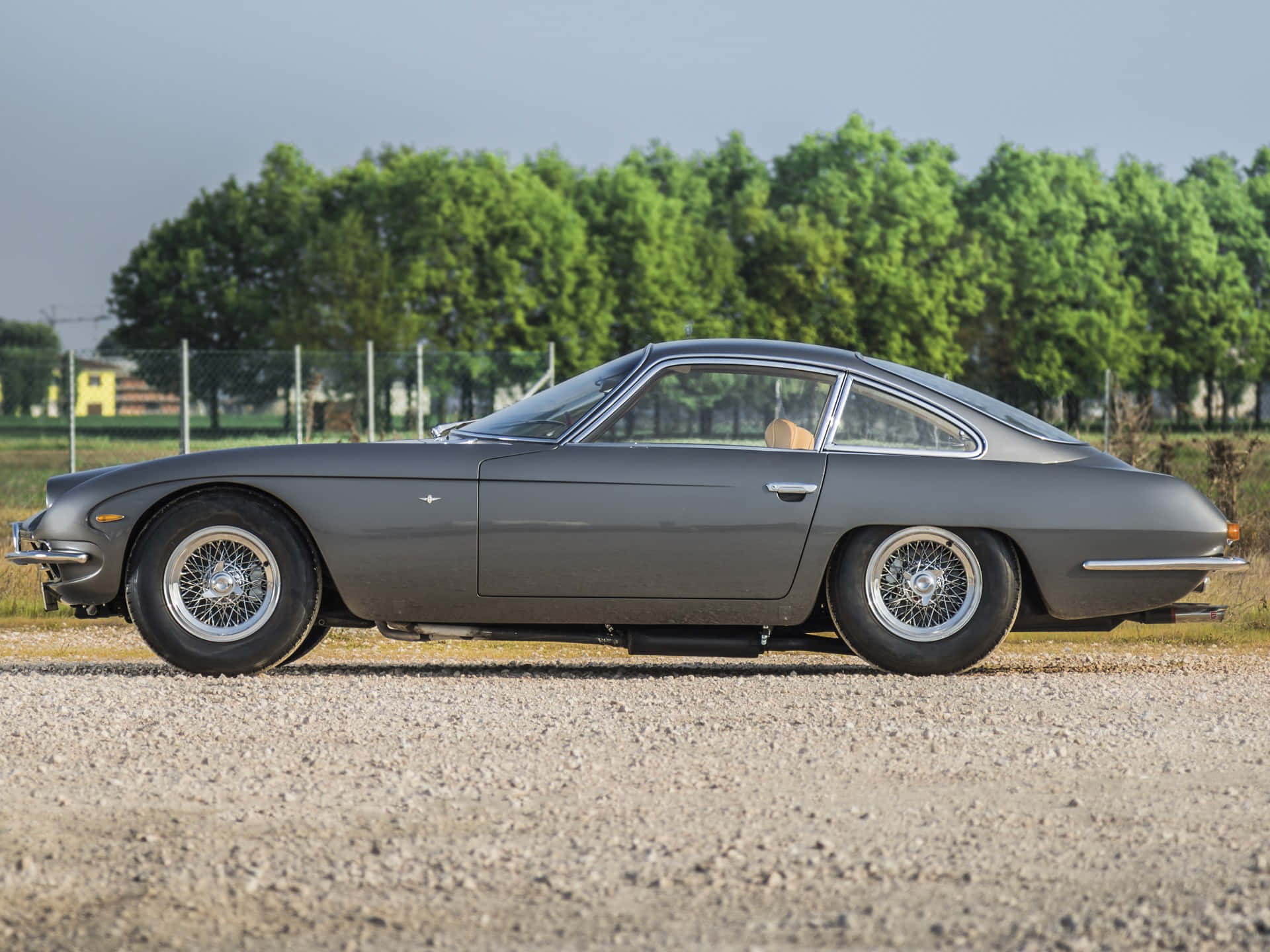 Majestic Elegance Of A Vintage Lamborghini 400 Gt Wallpaper