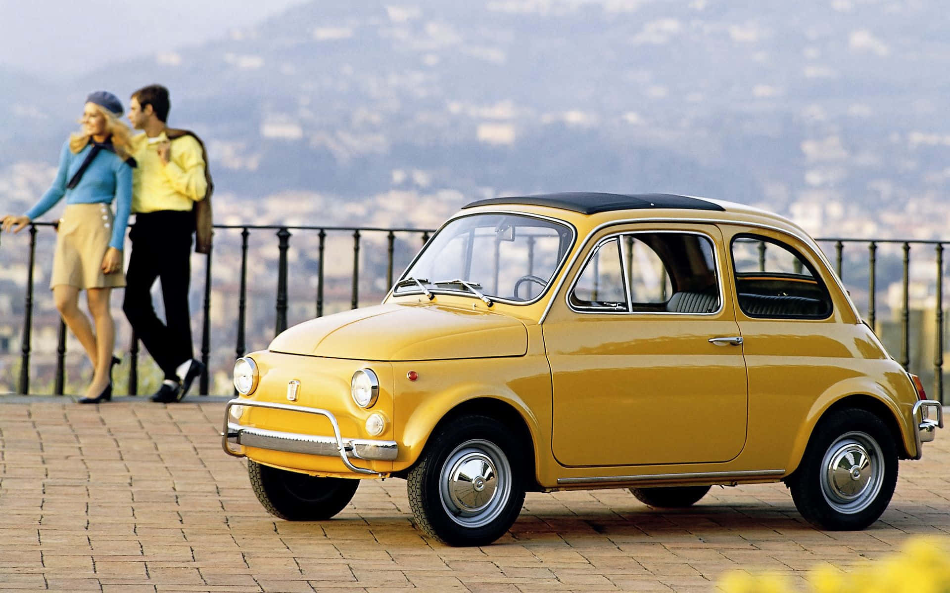 Автомобилей старше 5 лет. Fiat 500. Fiat 500 1957. Фиат 500 1959. Fiat 500 старый.