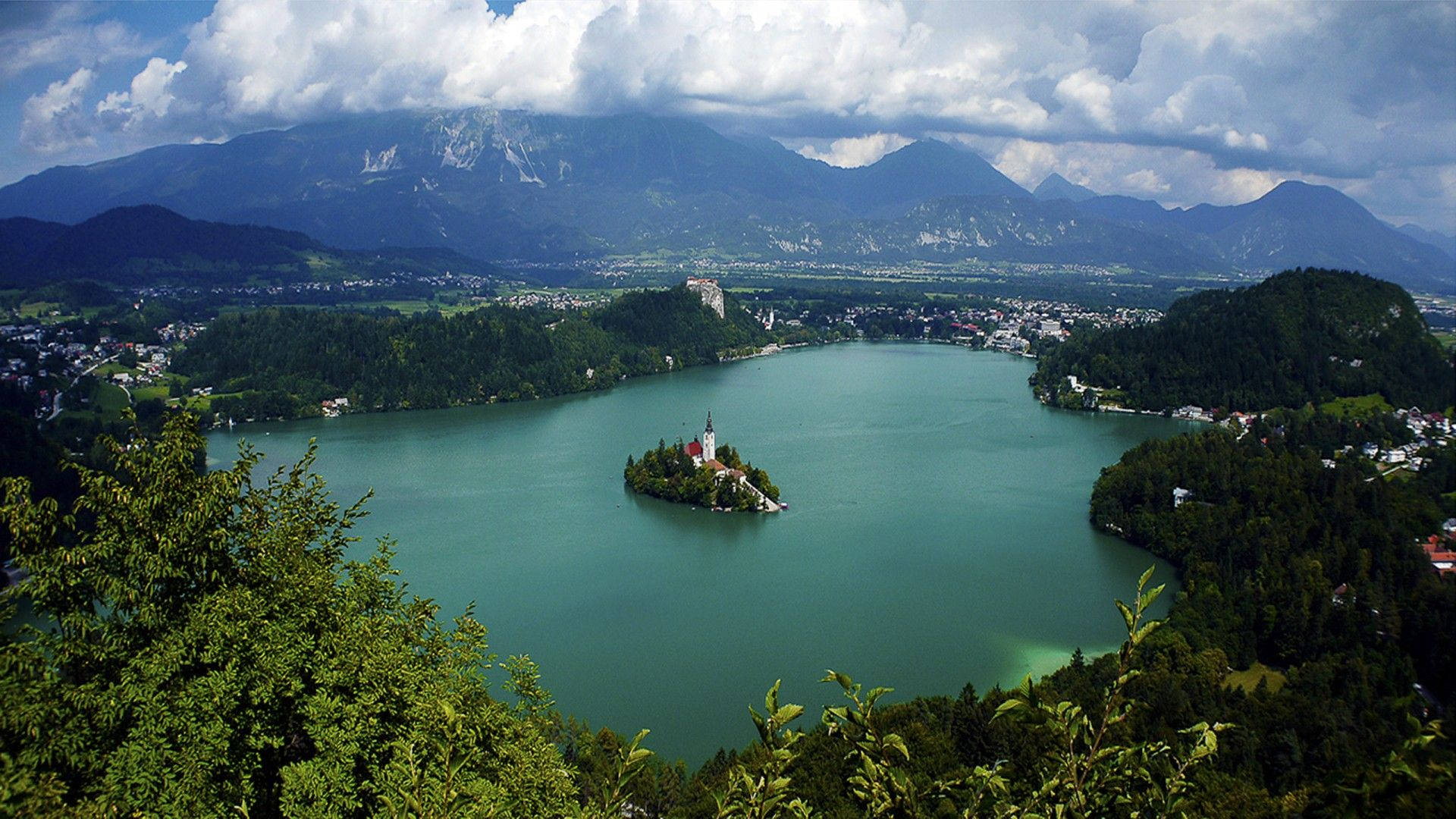 Majestic Lake Bled In Slovenia Wallpaper