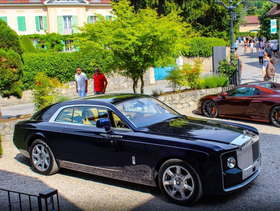 Majestic Luxury - Rolls Royce Sweptail Wallpaper