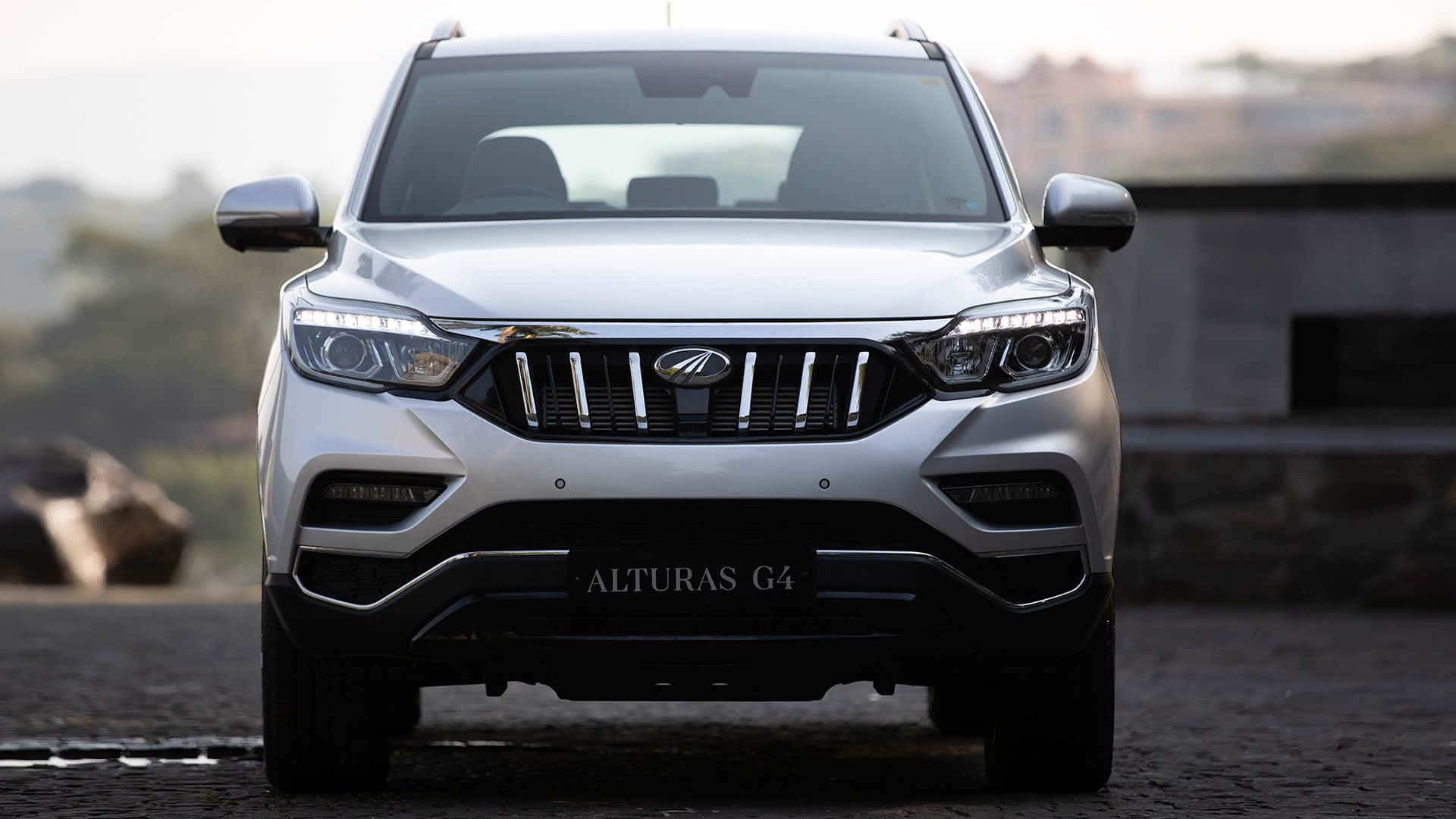 Majestic Mahindra Alturas G4 In Action Wallpaper