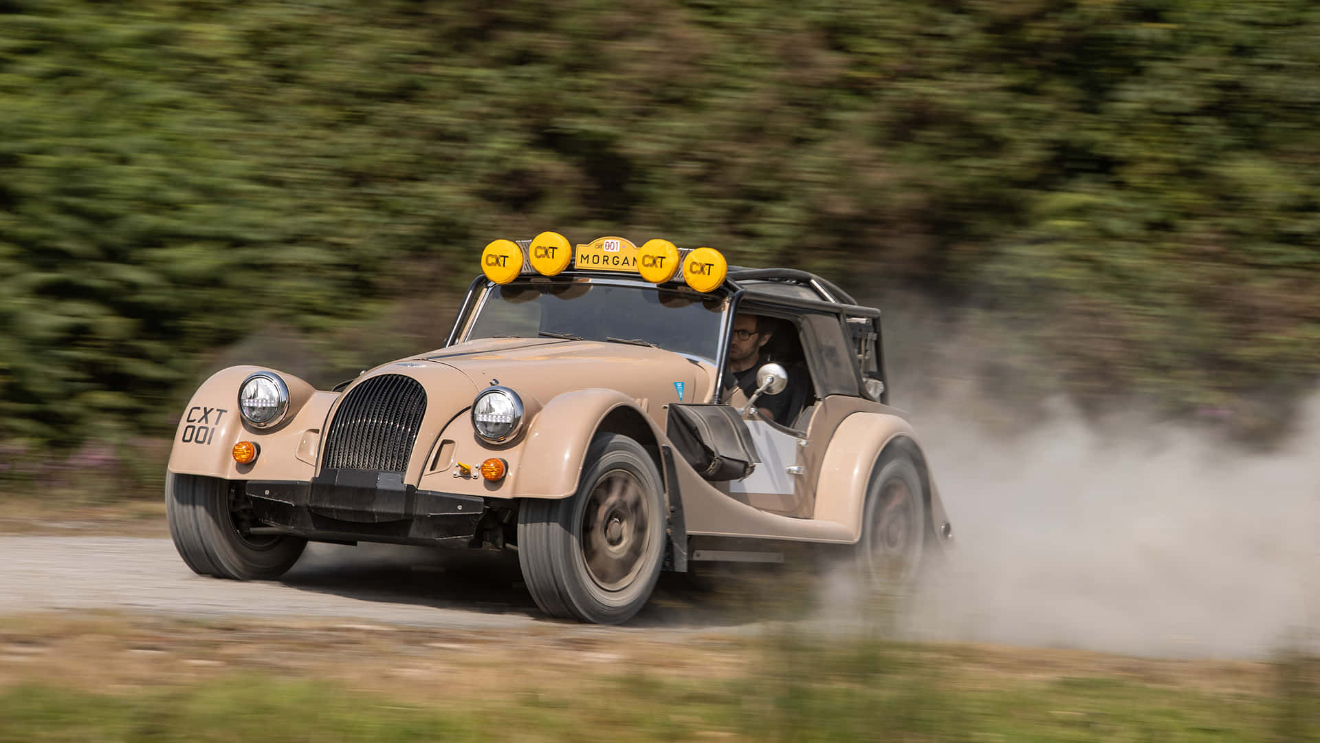 Majestic Morgan Plus Four Gleaming Under The Sundown Wallpaper