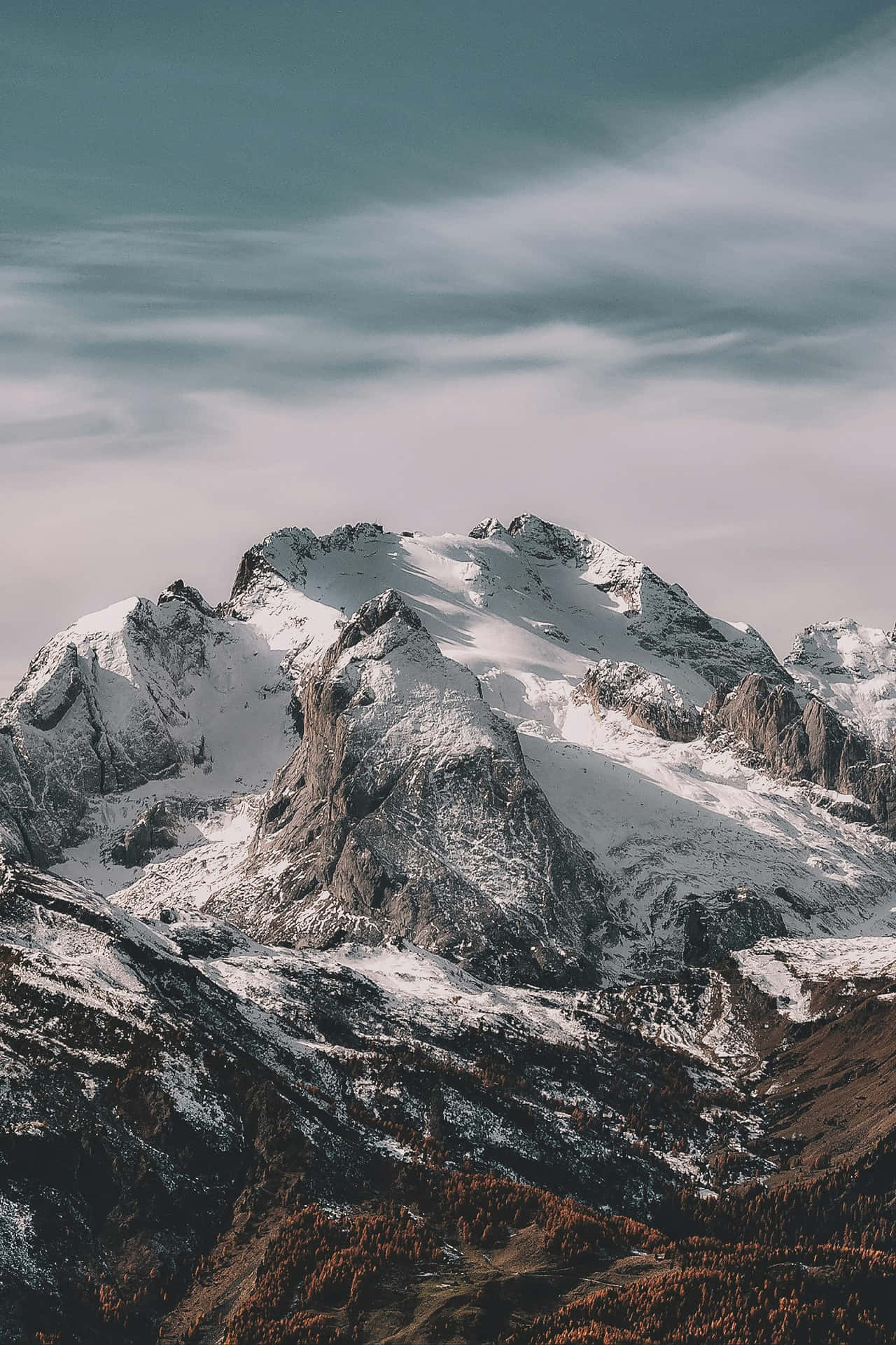 Majestueuze Bergtoppen Sneeuw Bedekking Achtergrond