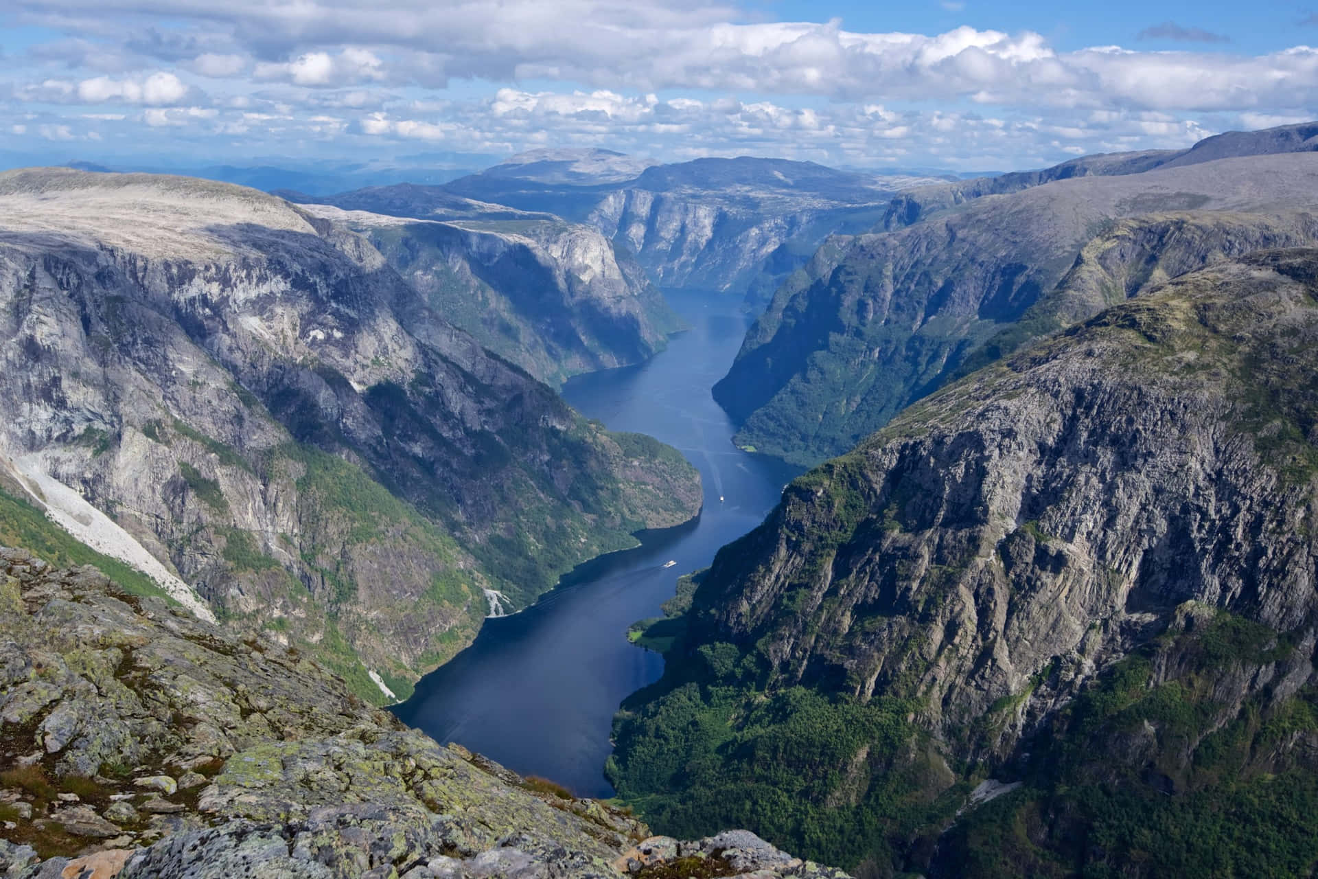 Majestic Norwegian Fjord View Wallpaper