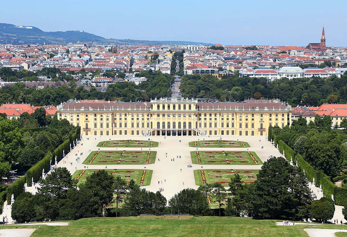 Majestic Schonbrunn Palace In Vienna, Austria Wallpaper