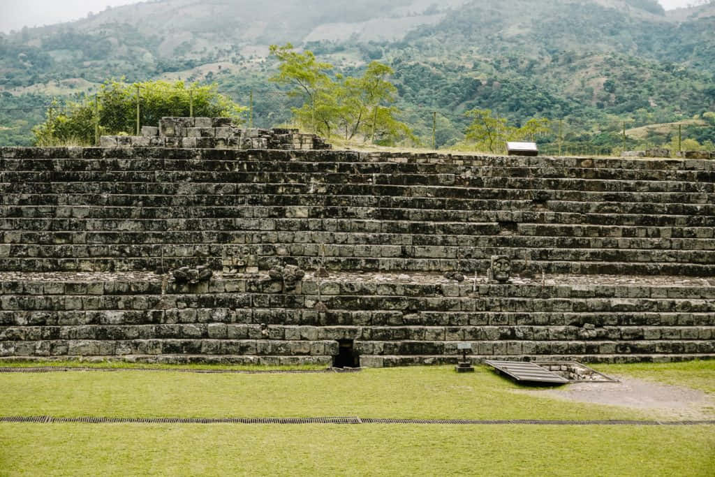 Majestic View Of Ancient Mayan Ruins Of Copan Wallpaper