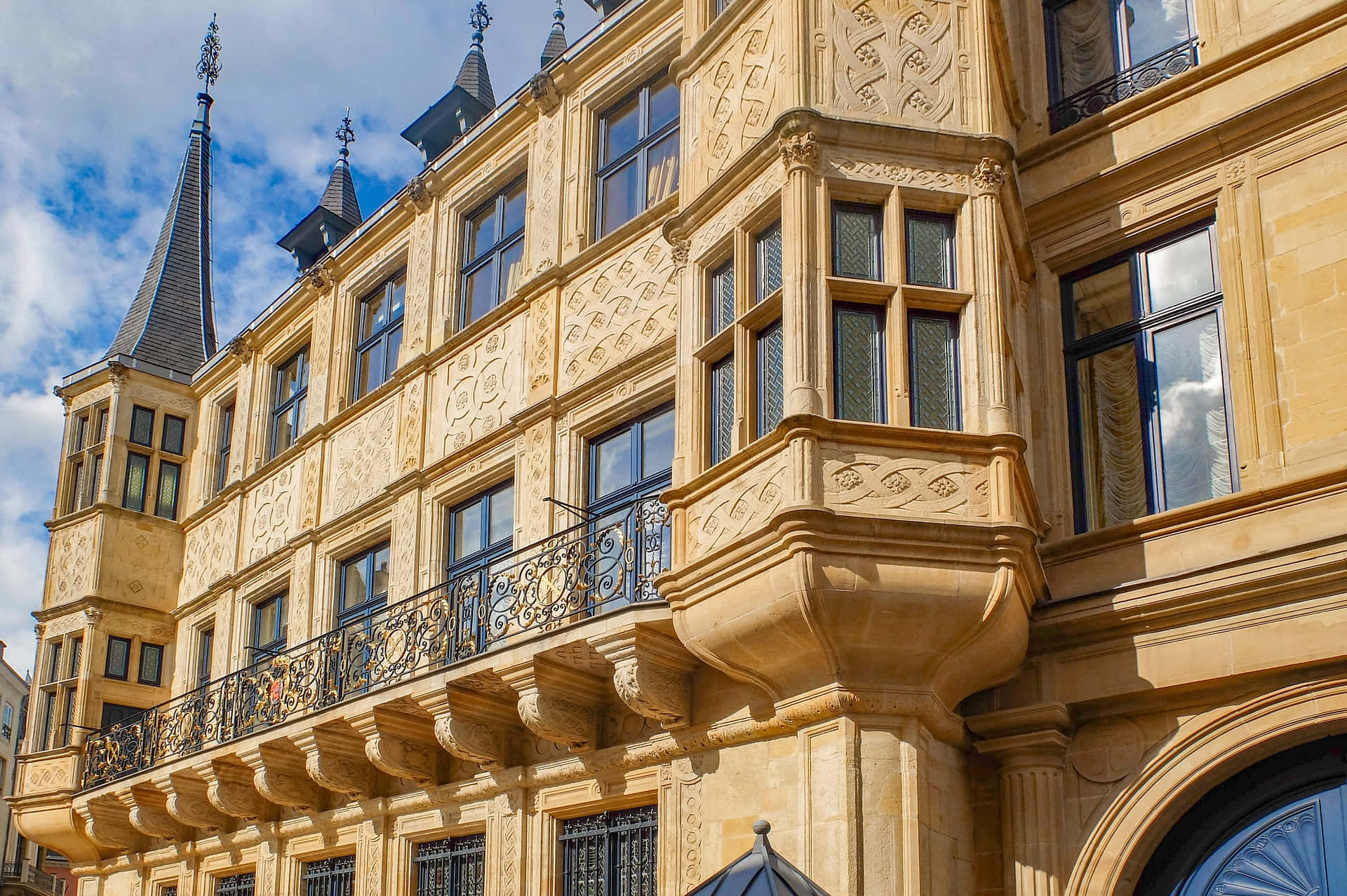 Majestic View Of The Grand Ducal Palace, Luxembourg Wallpaper