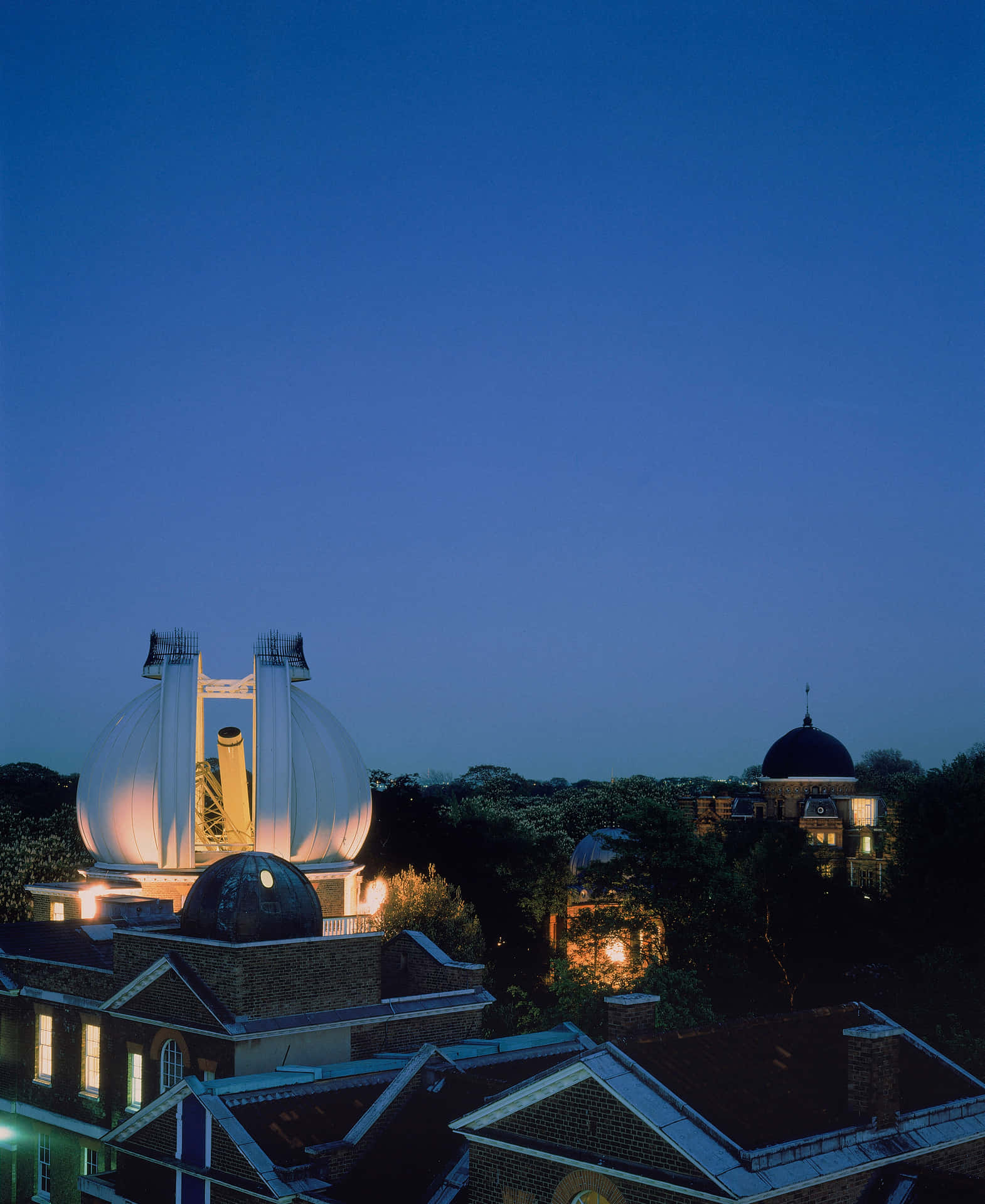 Majestic View Of The Royal Observatory Wallpaper