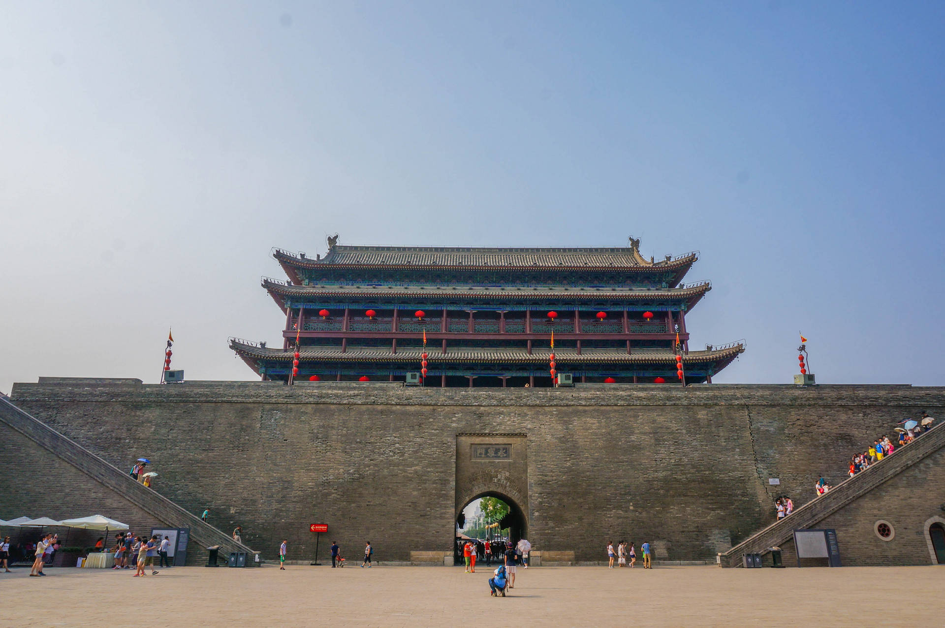Majestic Xian Wall Gate