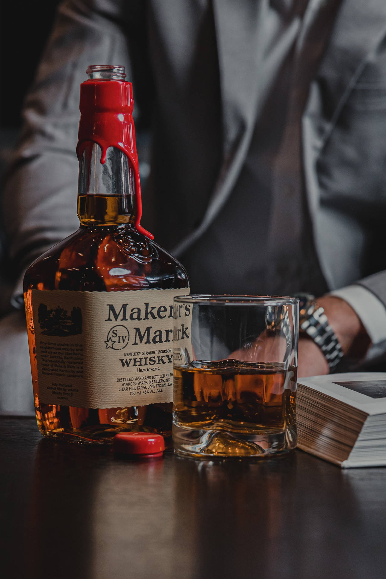 Vasoy Botella De Whisky Maker's Mark. Fondo de pantalla