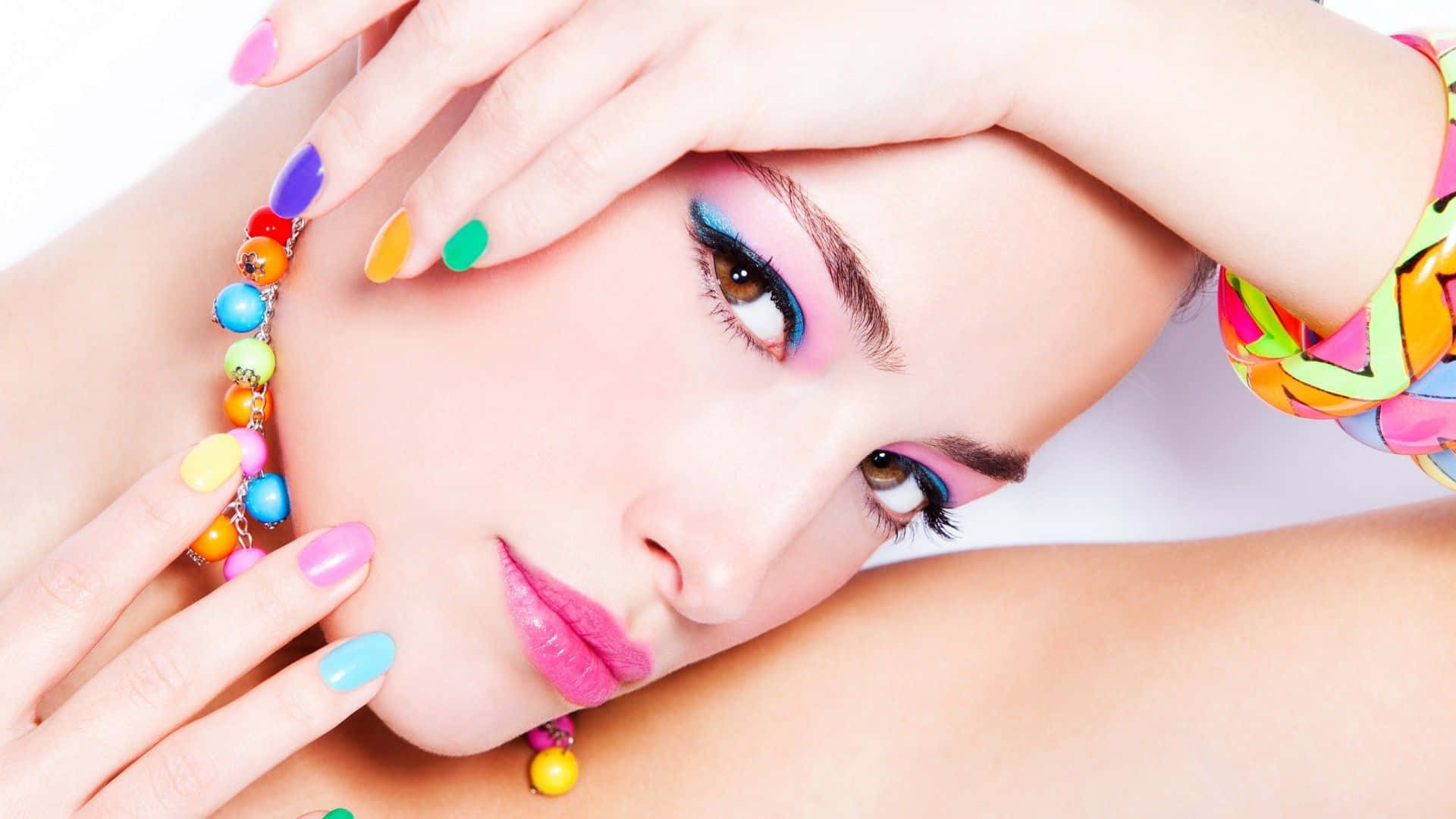 Zeigensie Ihren Make-up-stil Mit Wunderschönen Farben!