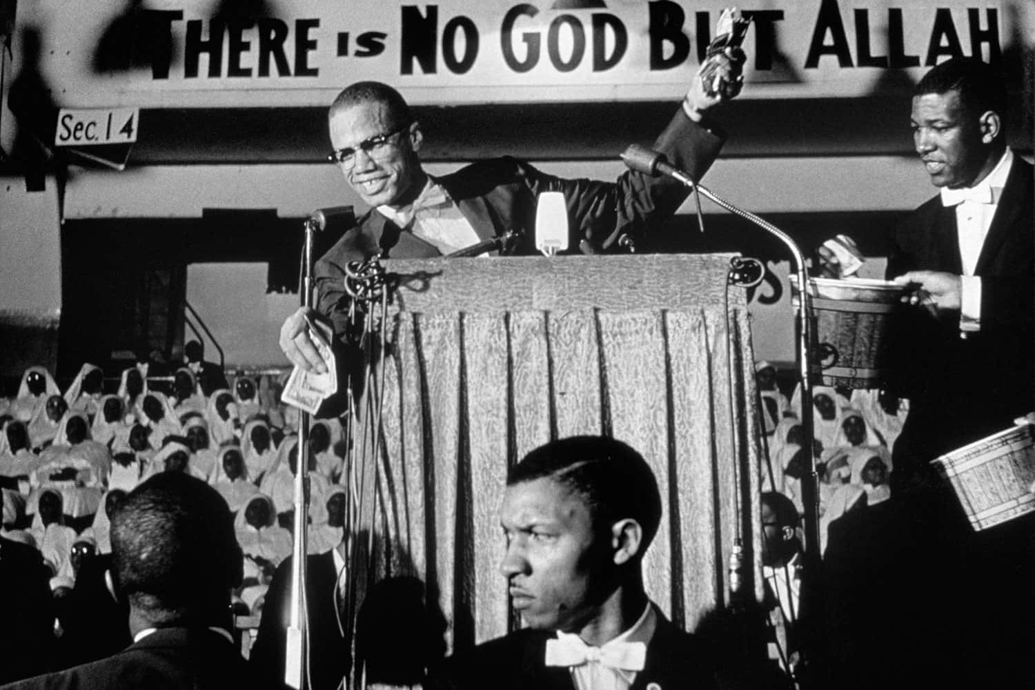 Malcolm X Speakingat Rally Wallpaper