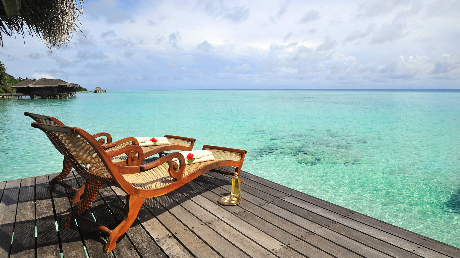 Maldives Beach Lounge Chair Wallpaper