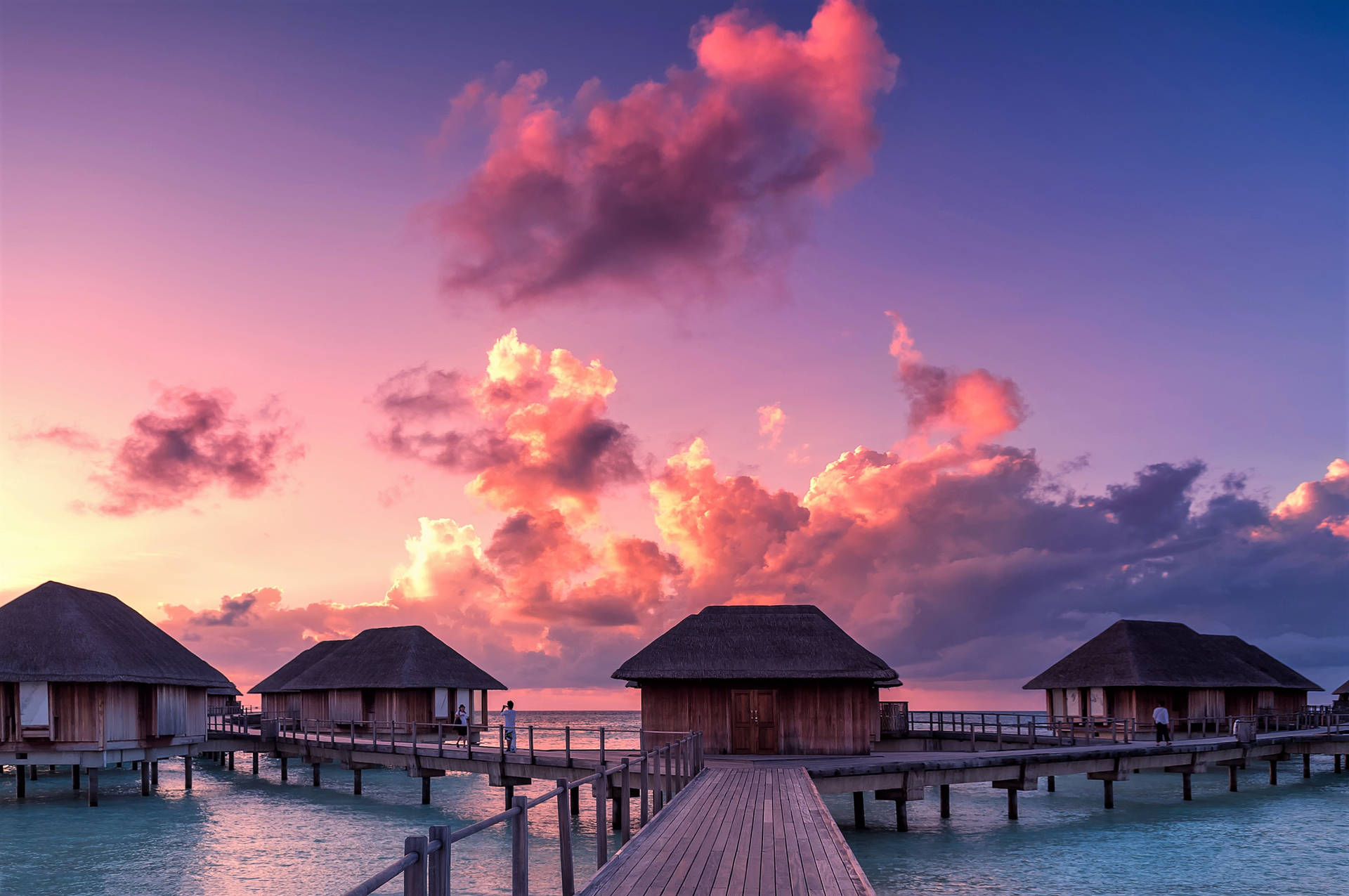 Maldiverne Overskyet Solnedgang I Kani Wallpaper