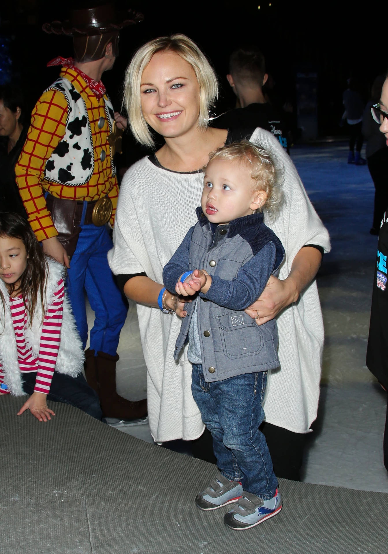 Malin Akerman With Her Child Wallpaper