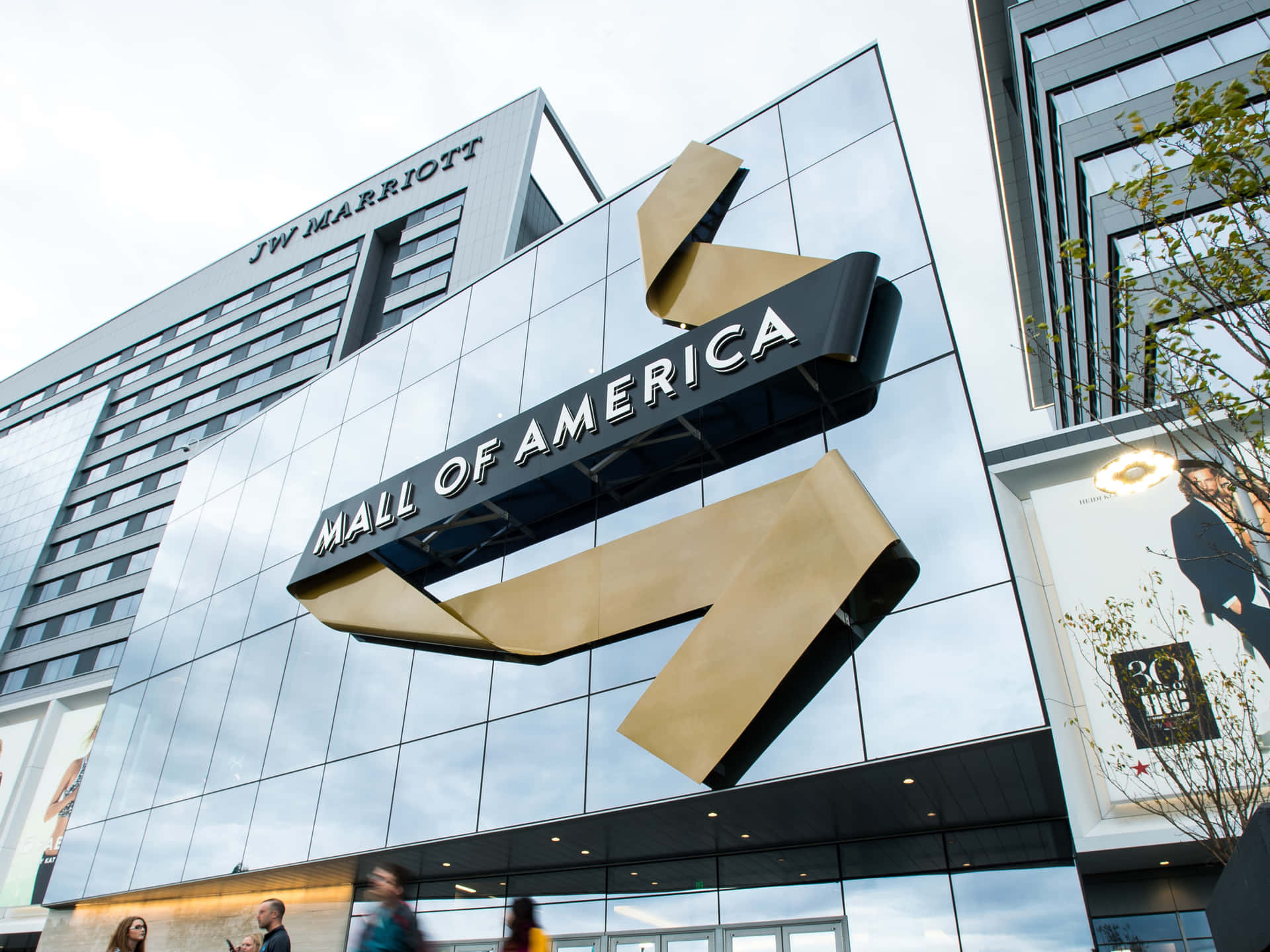 "Visit the Mall of America for World-Class Shopping, Dining, and Entertainment Options!"