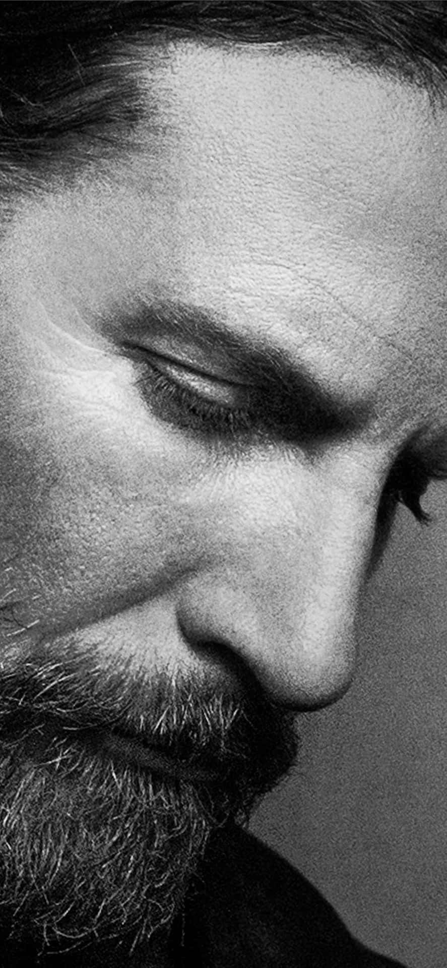 Man Face Actor Bradley Cooper Background