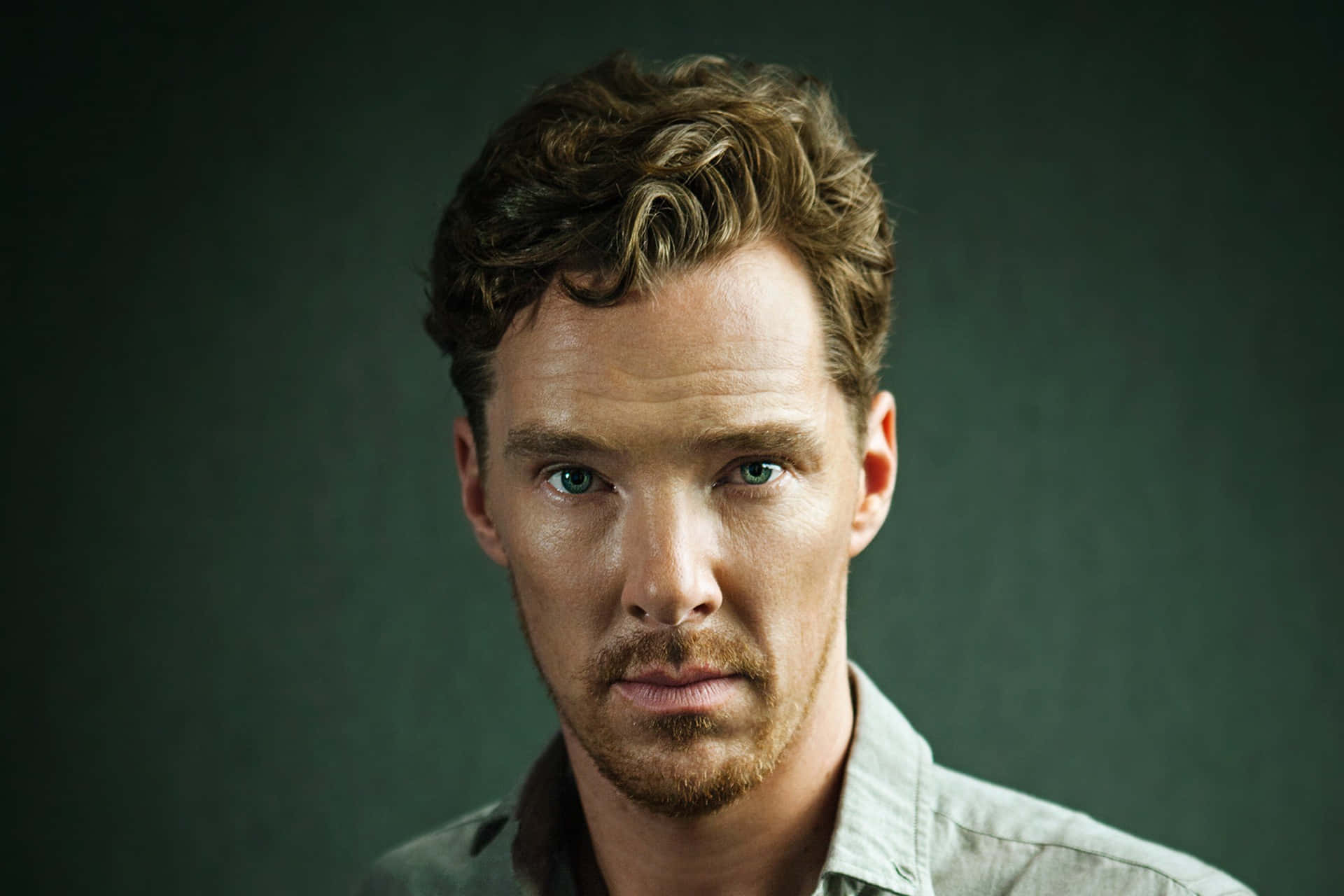 Man Face British Actor Benedict Cumberbatch Picture