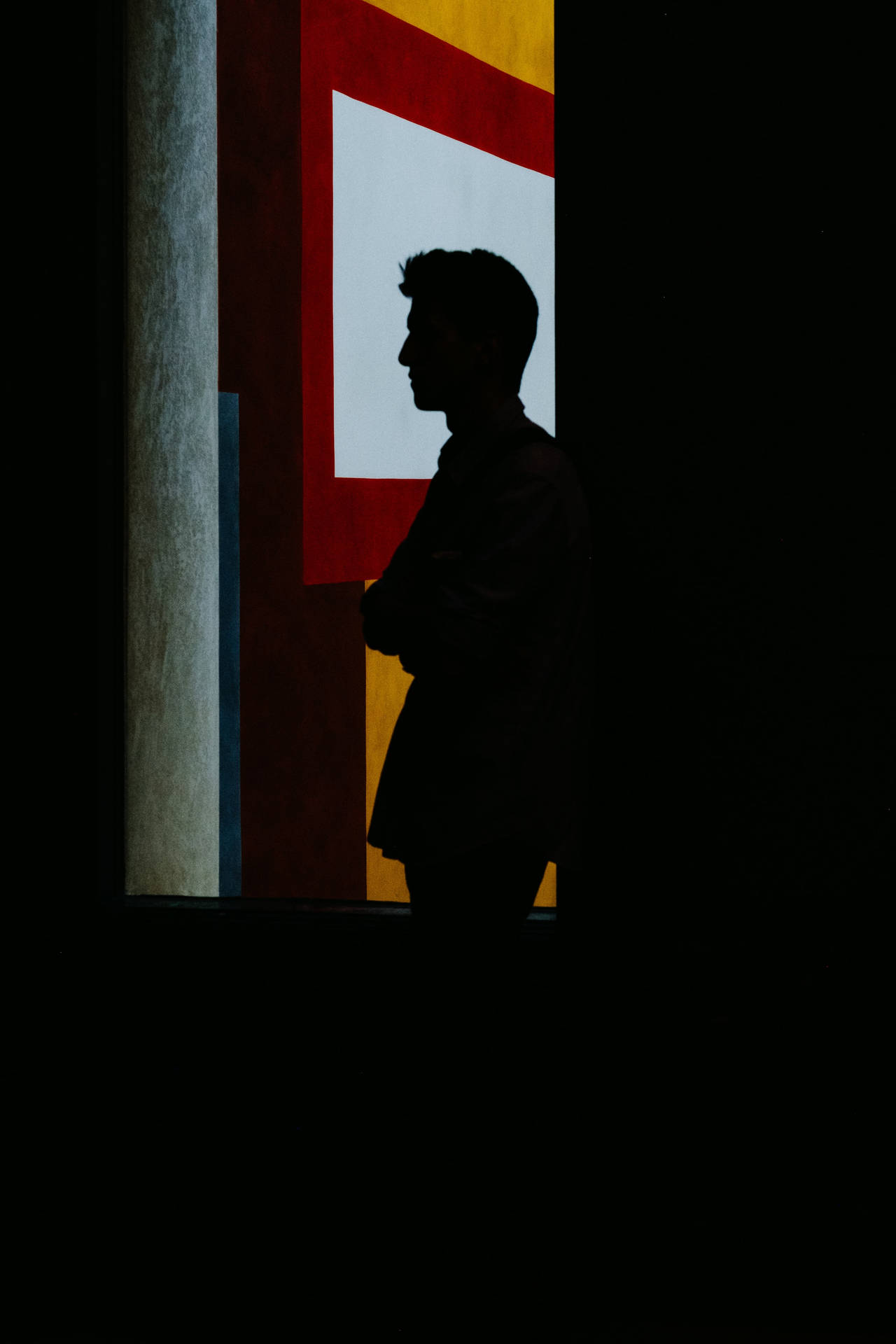 Man Silhouette Profile Against The Window’s Light Wallpaper