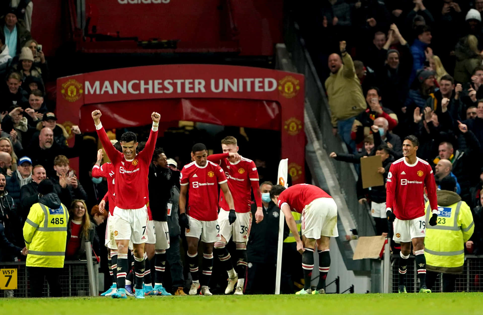 Manchester United on a Winning Streak Wallpaper