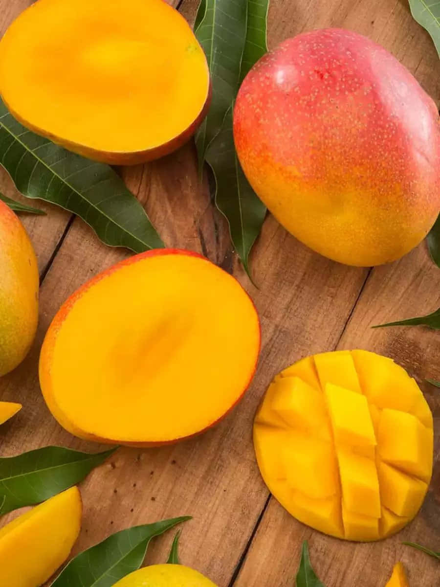 Enjoy the Sweet Flavor of Fresh Mangos!